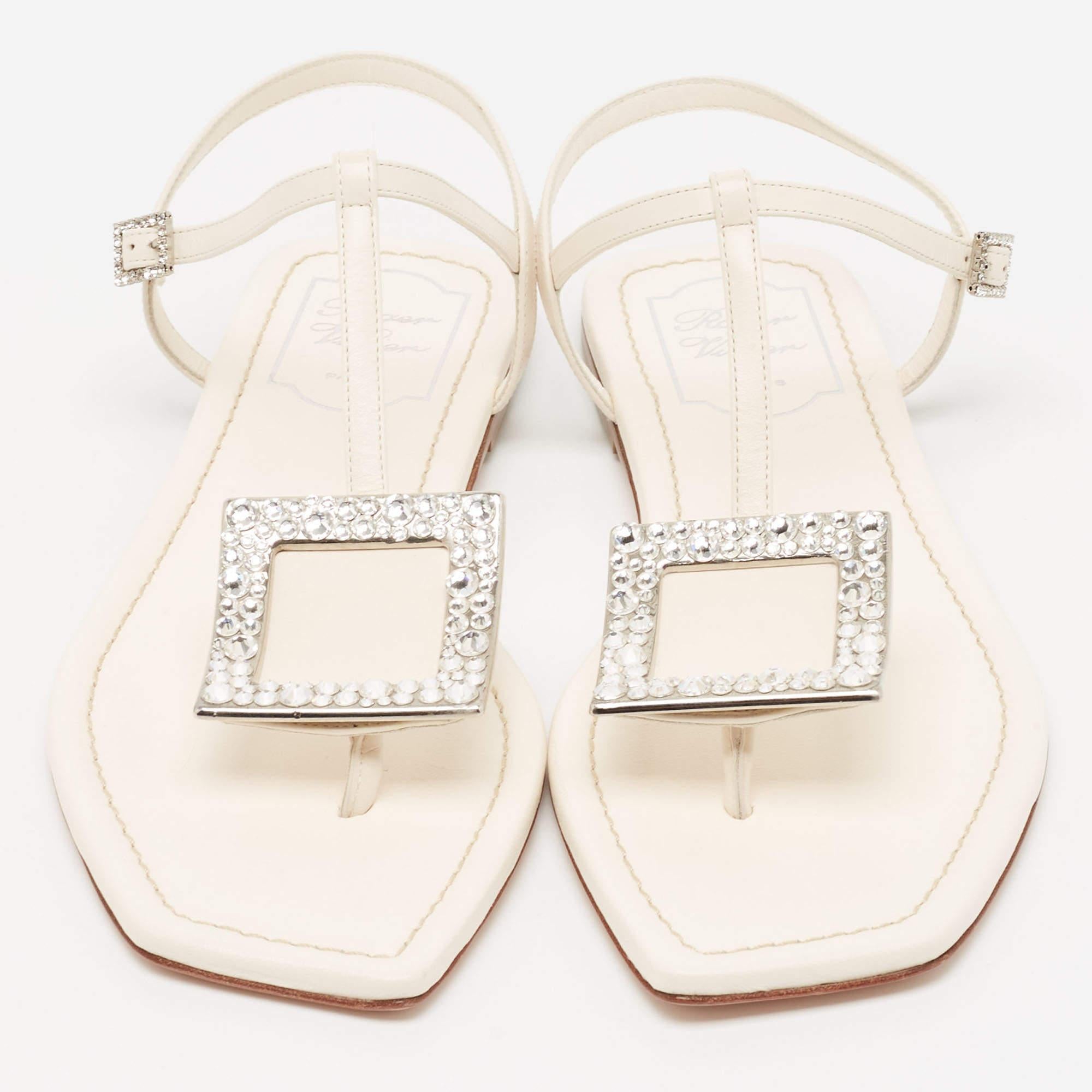 Roger Vivier Off White Leather Crystal Embellished Flat Thong Sandals Size 39 2
