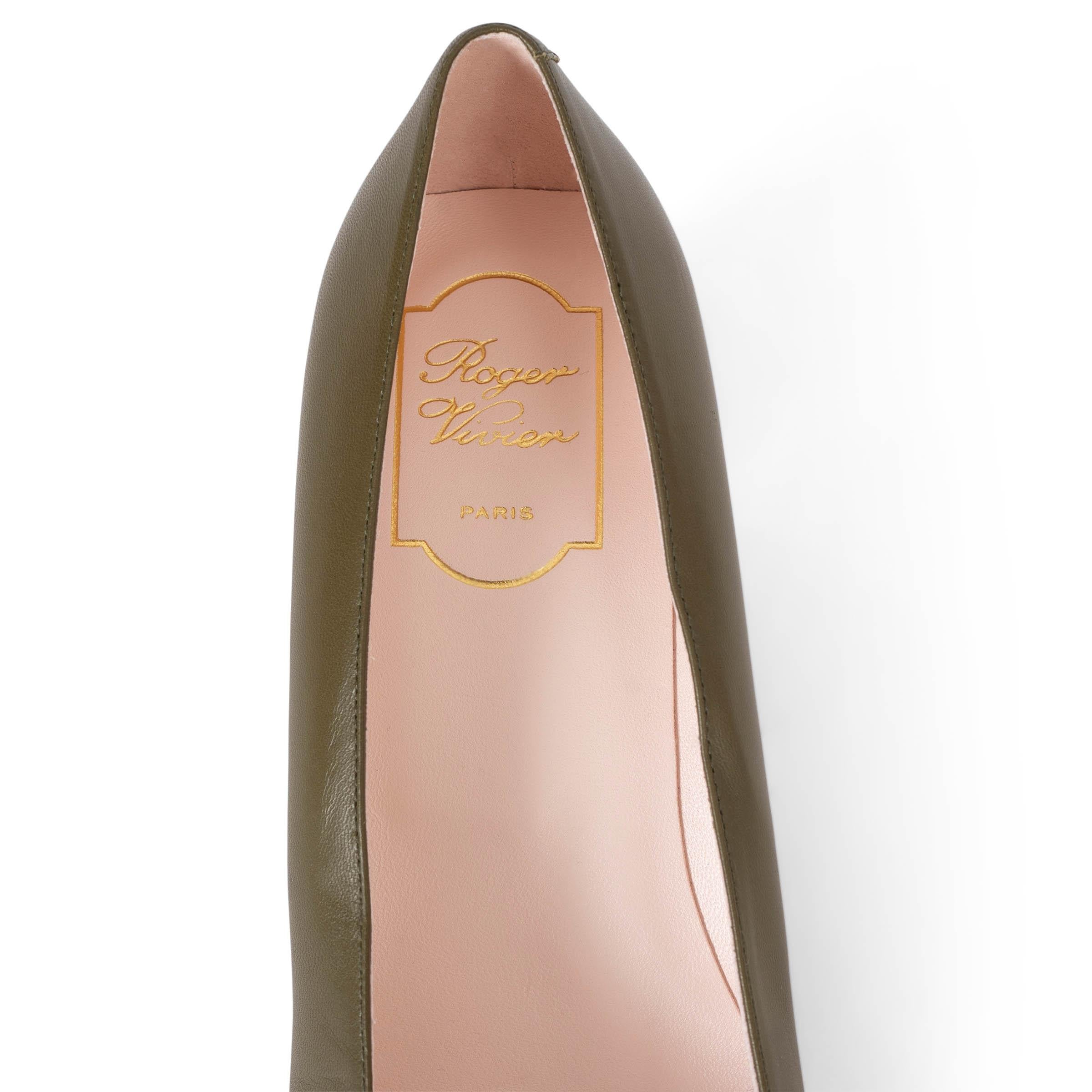 ROGER VIVIER cuero verde oliva BELLE VIVIER BUCKLE Bombas Zapatos 39.5 en venta 2