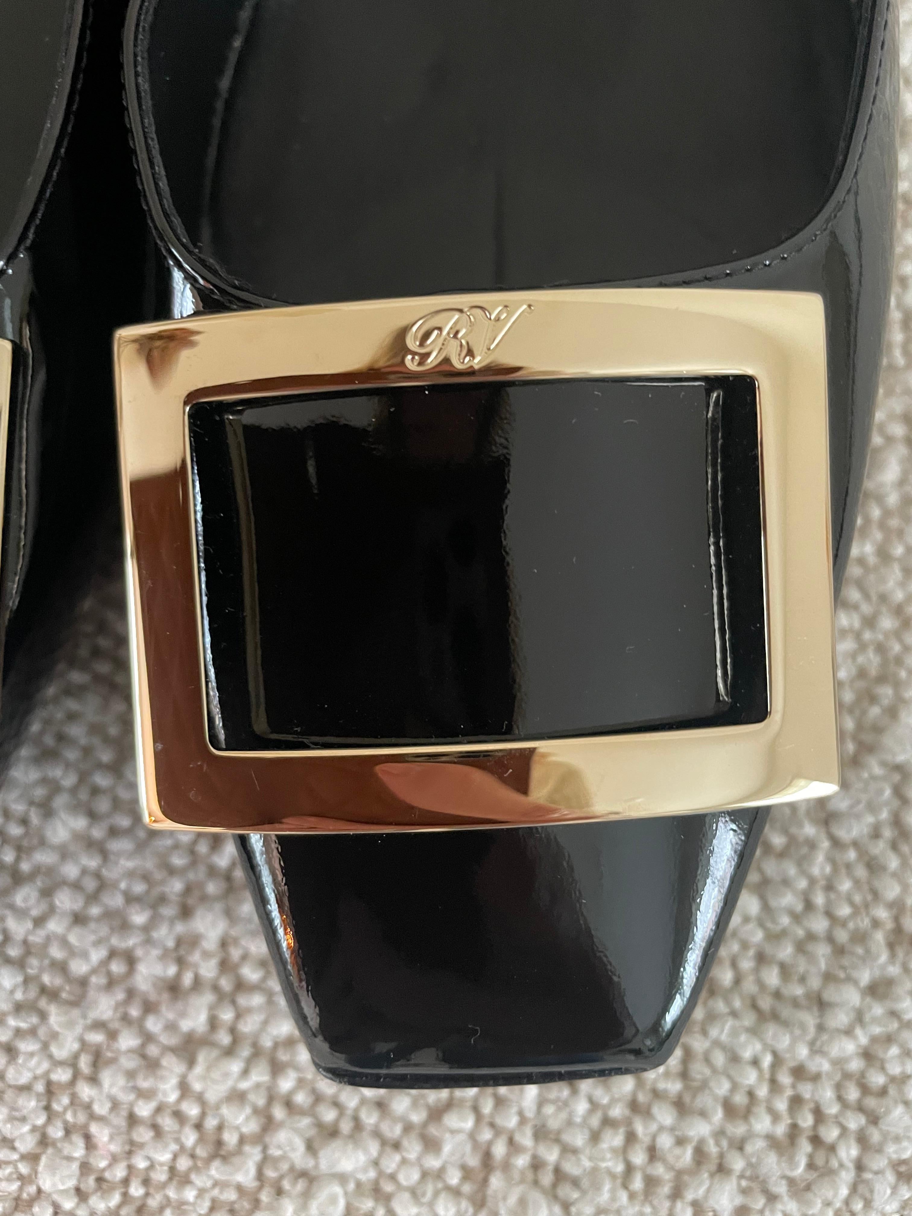  Roger Vivier Paris Escarpins en cuir verni noir avec boucle dorée taille 42 Pour femmes 