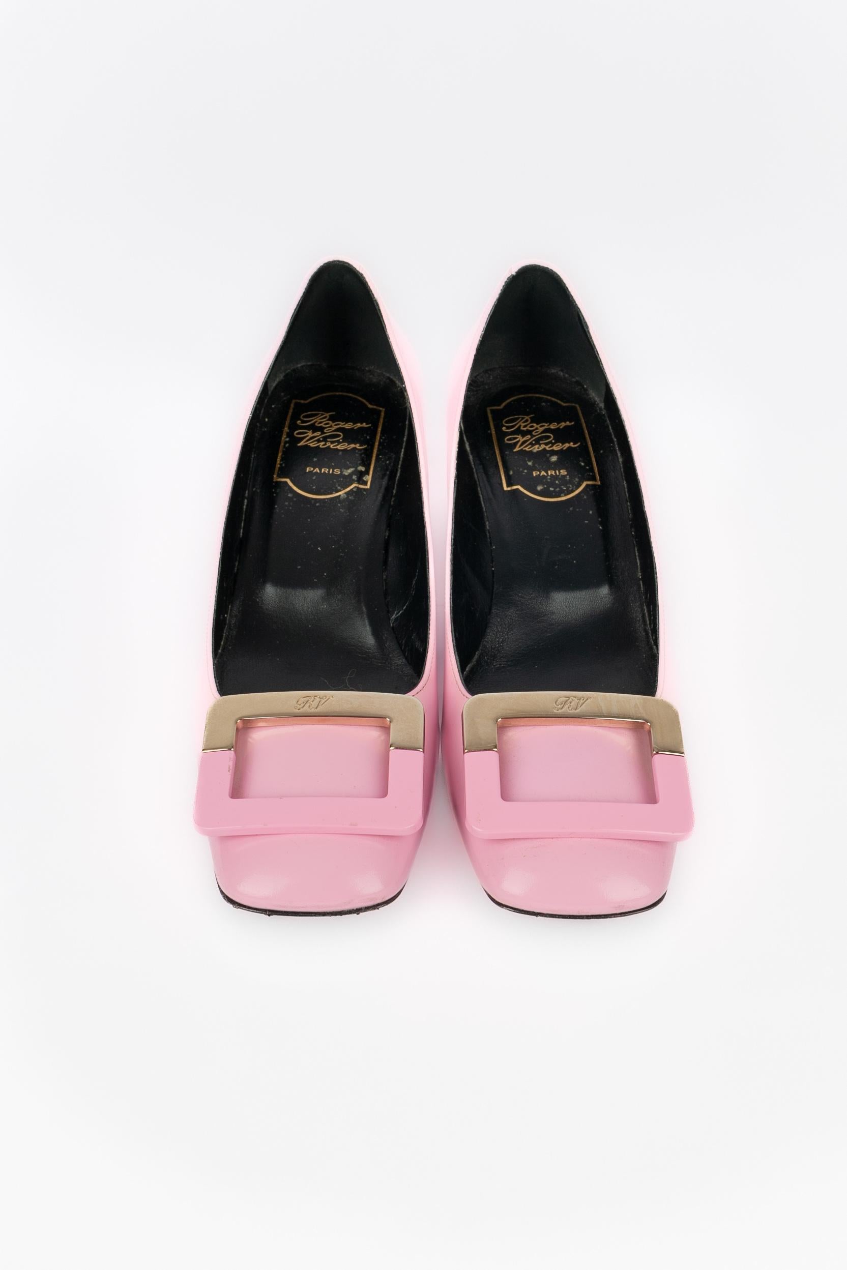 Scarpe rosa Roger Vivier In condizioni buone in vendita a SAINT-OUEN-SUR-SEINE, FR