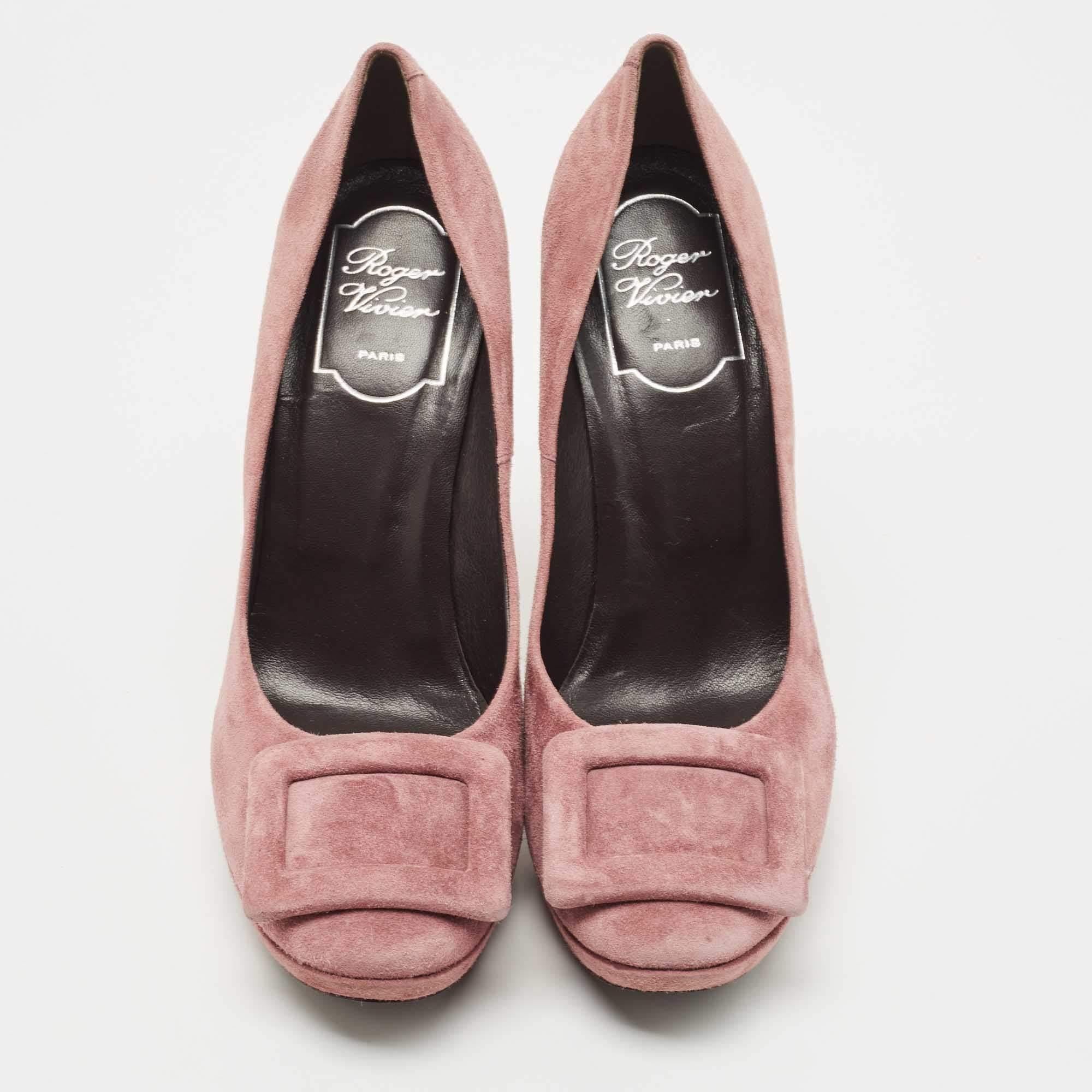Marron Roger Vivier escarpins à plateforme en daim violet à boucle, taille 37 en vente