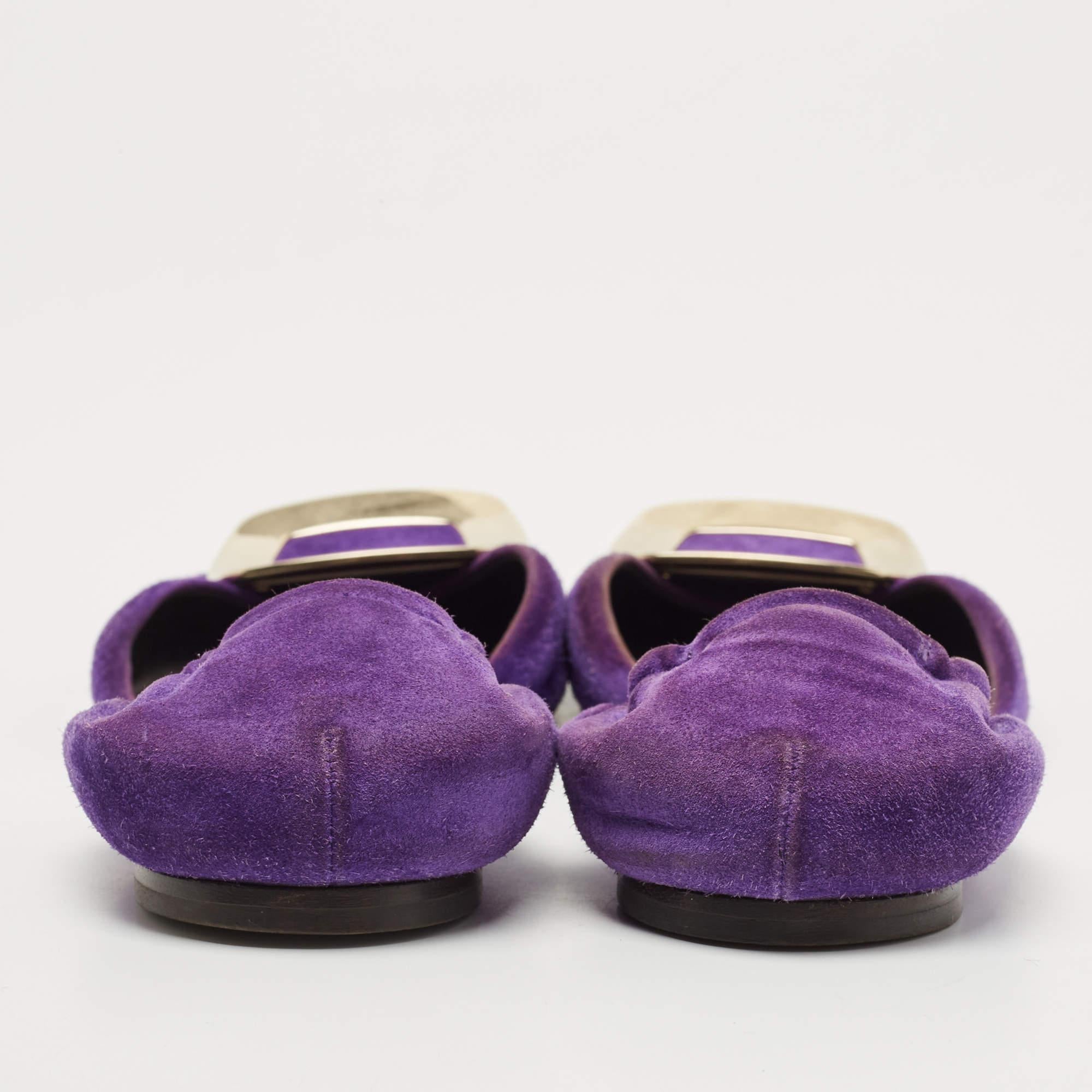 Roger Vivier Purple Suede Chip Buckle D'orsay Ballet Flats Size 38 For Sale 1