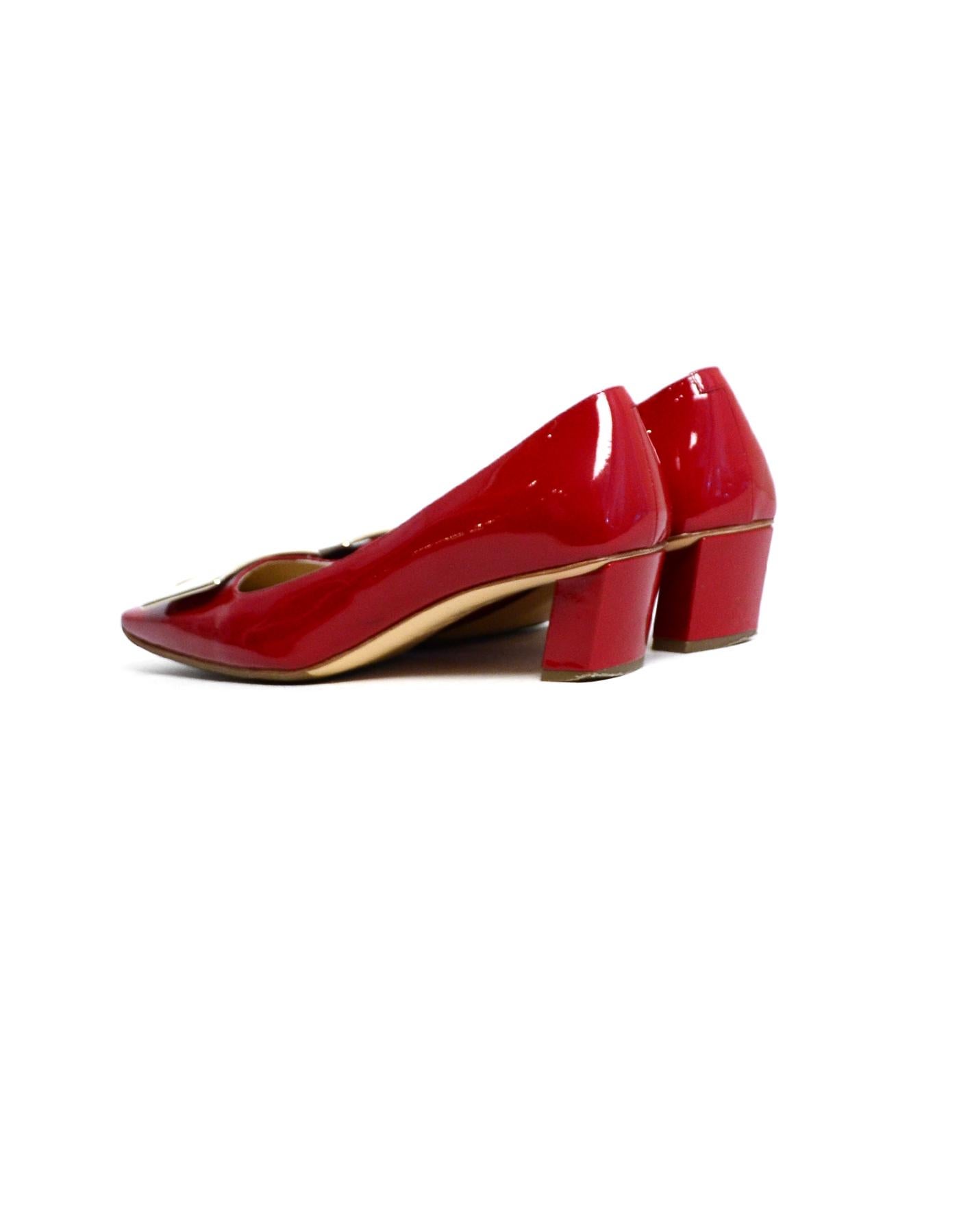 Roger Vivier Red Patent Belle Vivier Pumps w/ Buckle sz 39 rt $725 In Good Condition In New York, NY