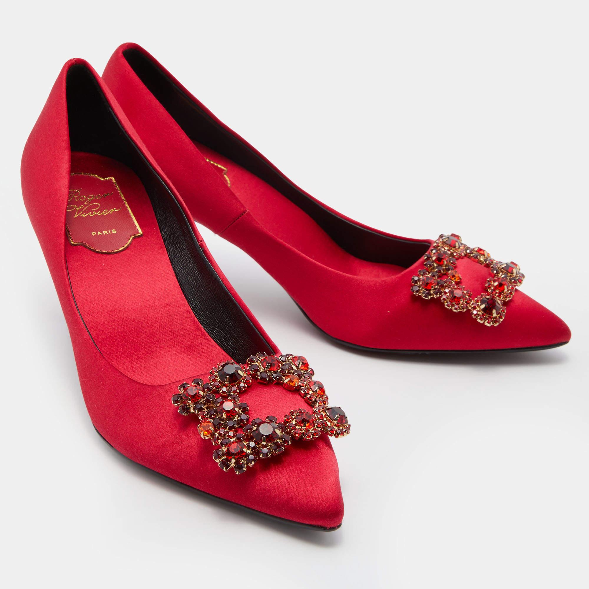 Roger Vivier Red Satin Crystal Embellished Flower Strass Buckle Pumps Size 39 1