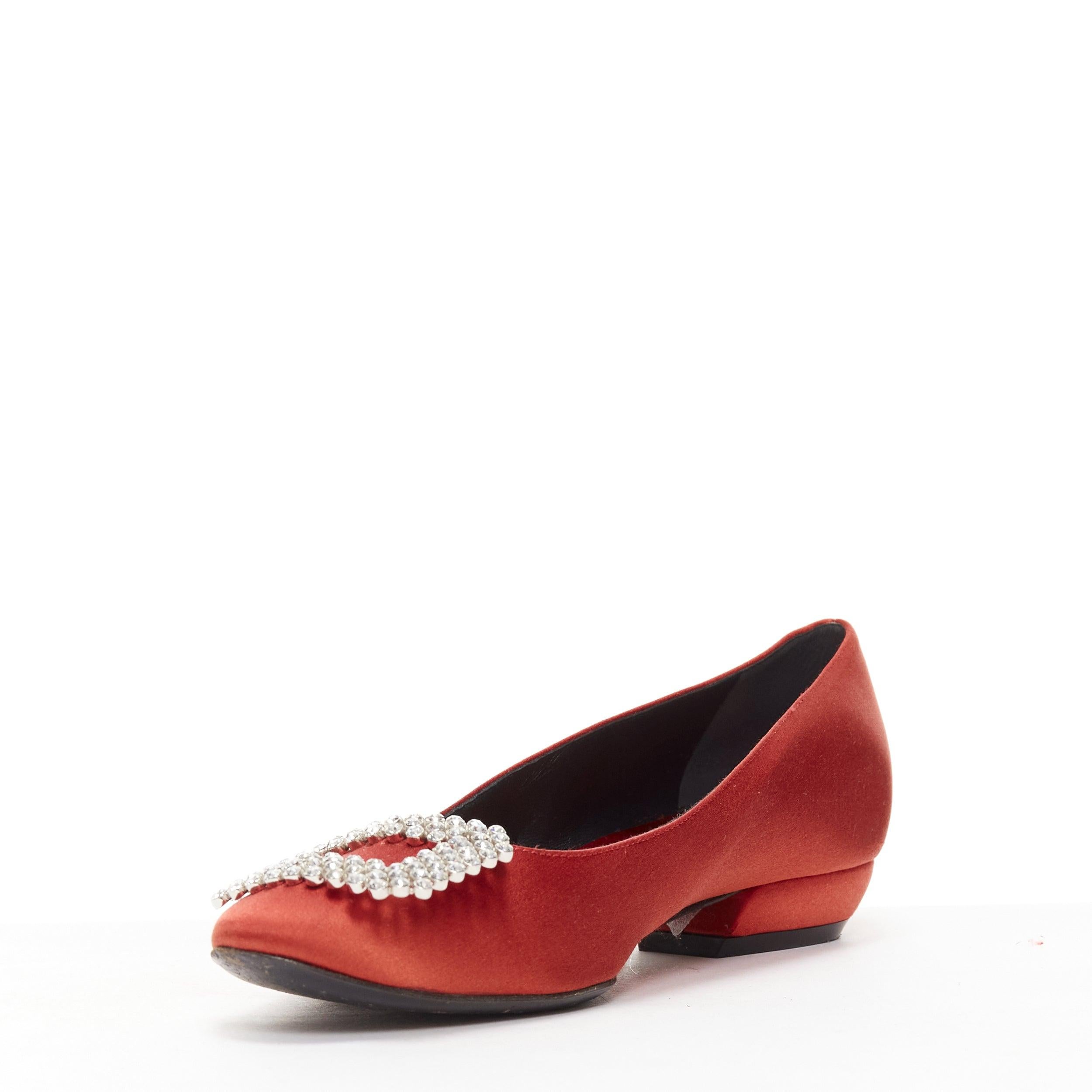 ROGER VIVIER red satin silver strass crystal buckle classic dress flats EU36.5 In Fair Condition For Sale In Hong Kong, NT
