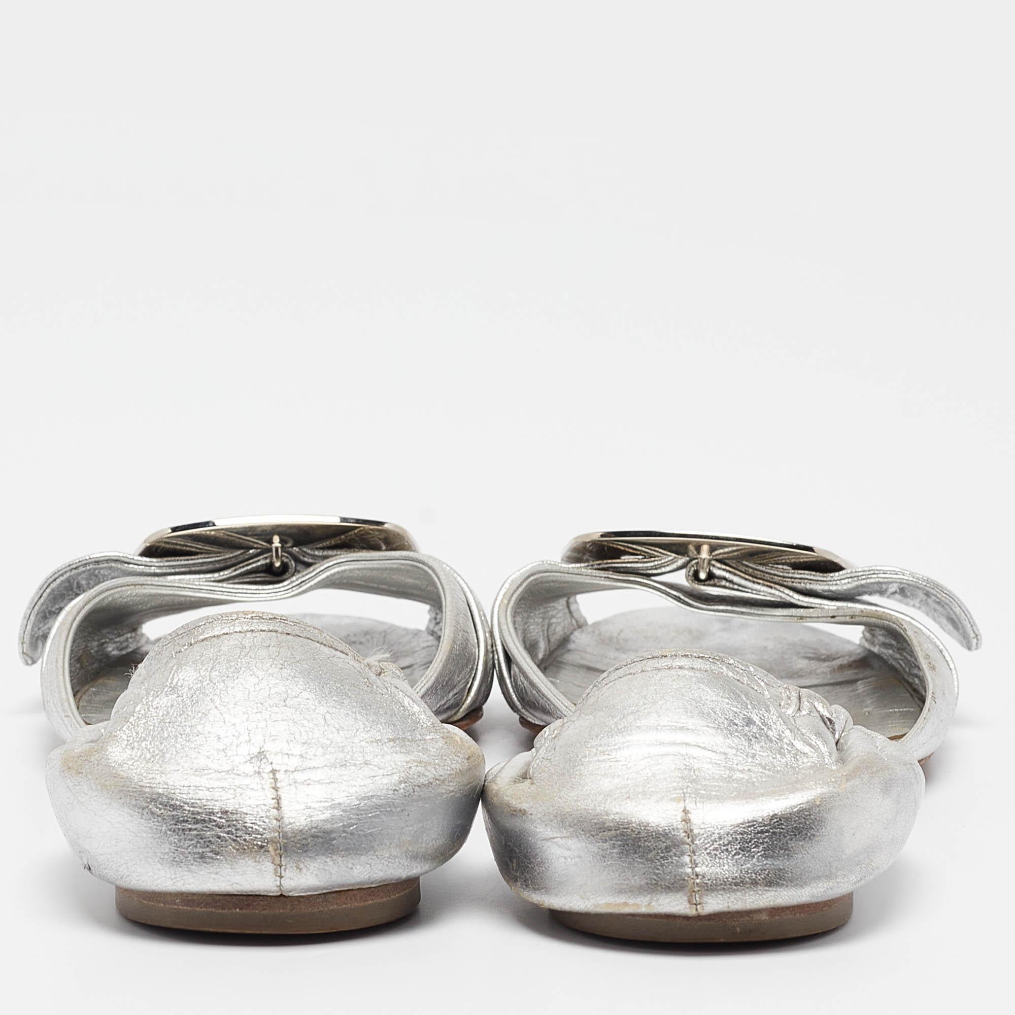 Roger Vivier Silver Leather Open Toe Ballet Flats Size 36 For Sale 1