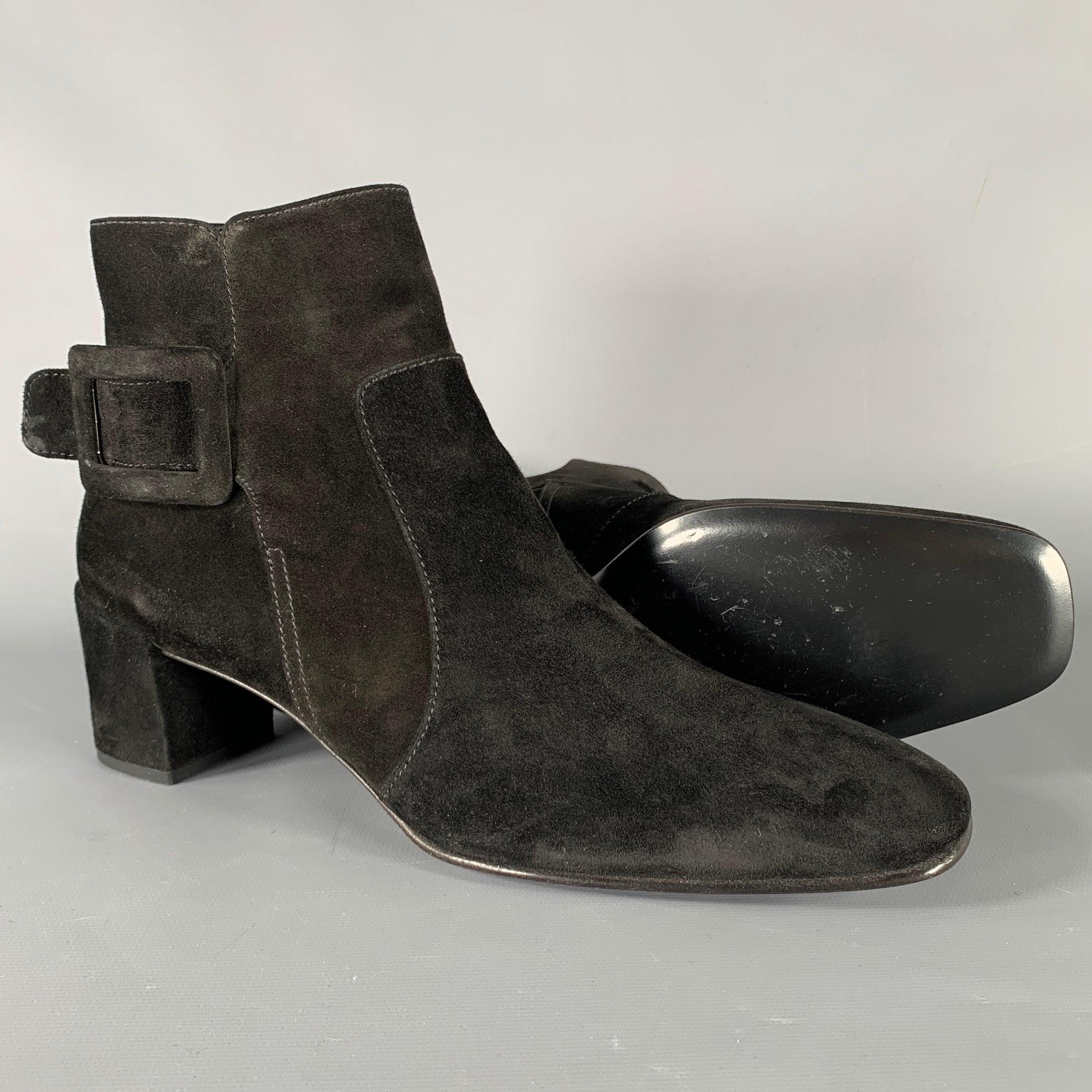 ROGER VIVIER Taille 9 Bottes en daim noir à talons hauts Pour femmes en vente
