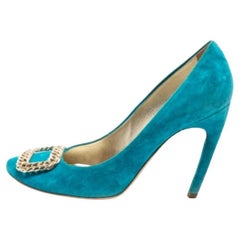 Roger Vivier Bombas de punta redonda con detalle de cadena de ante azul turquesa Talla 38.5