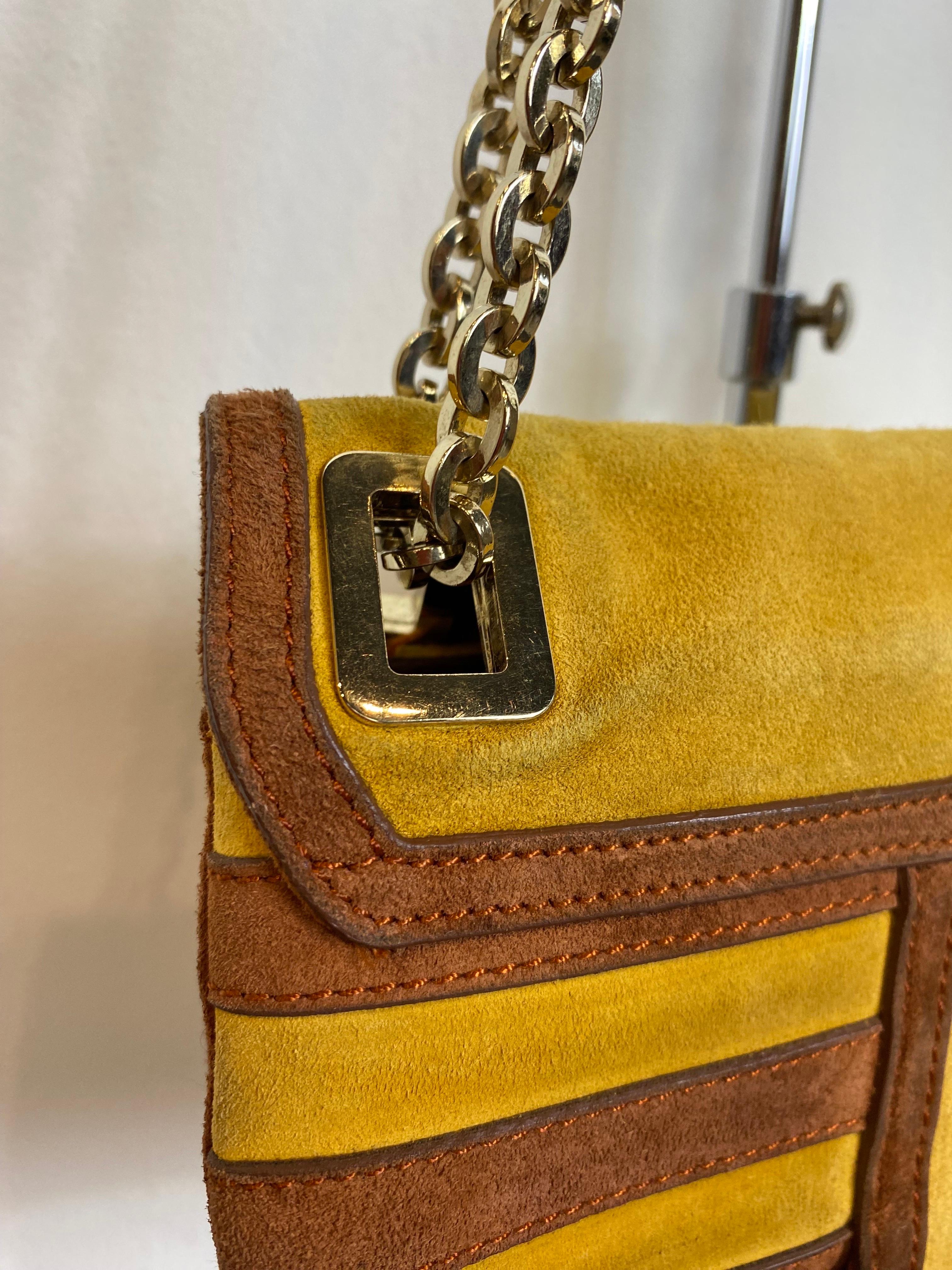 Women's or Men's Roger Vivier Vintage shoulder bag in mustard and tan striped suede For Sale