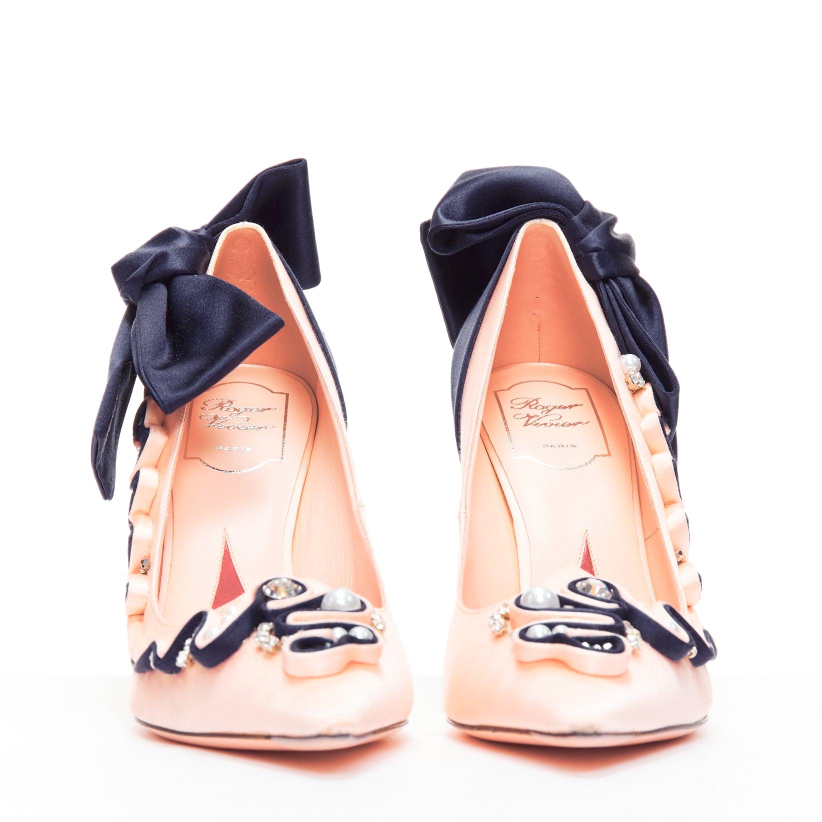 ROGER VIVIER Viv Couture pink navy pearl crystal ribbon heel pump EU40 In Good Condition For Sale In Hong Kong, NT