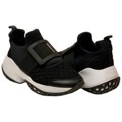 Roger Vivier Viv' Run Black Sneakers