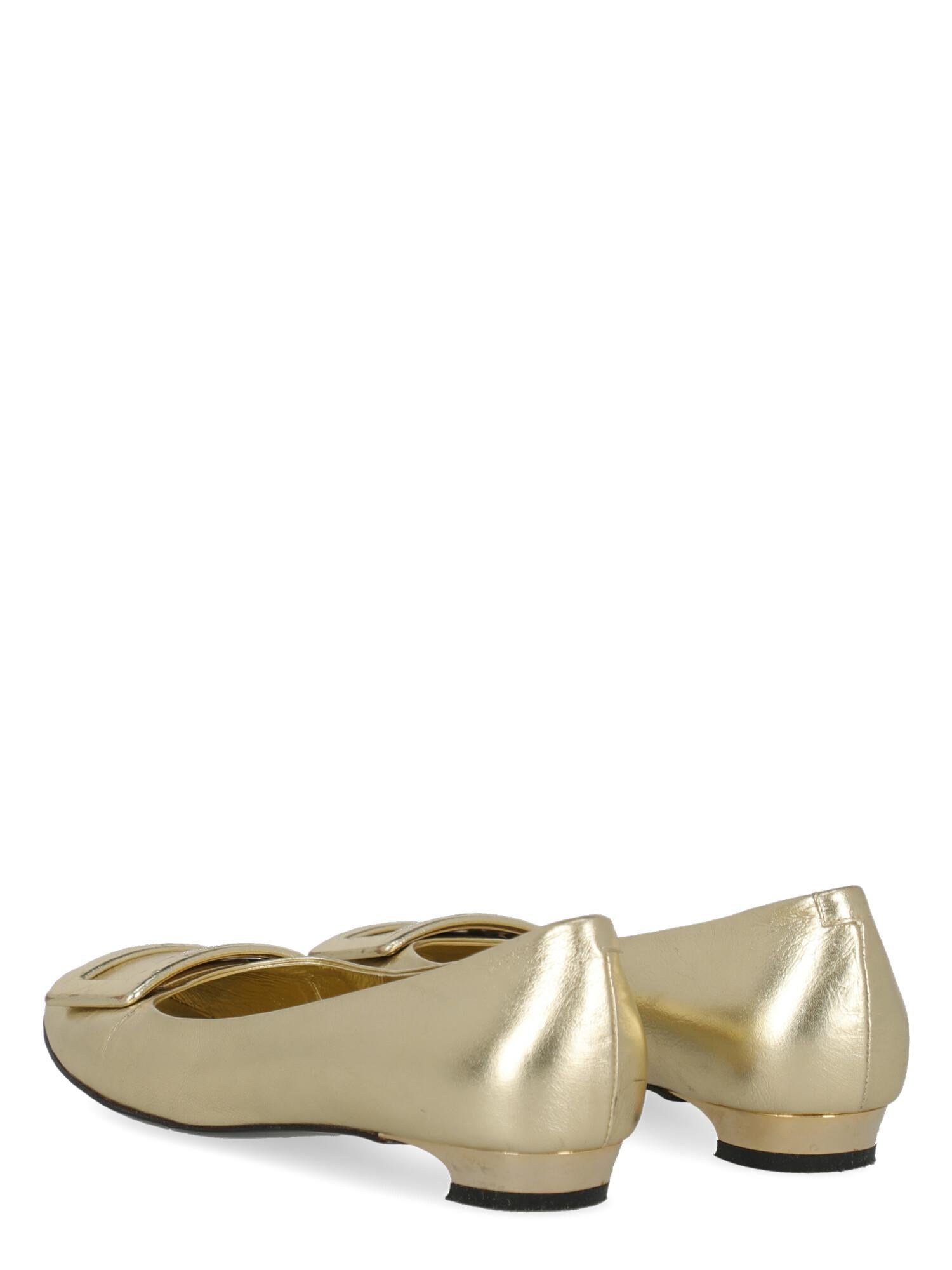 Roger Vivier  Women   Ballet flats  Gold Leather EU 37 In Fair Condition For Sale In Milan, IT