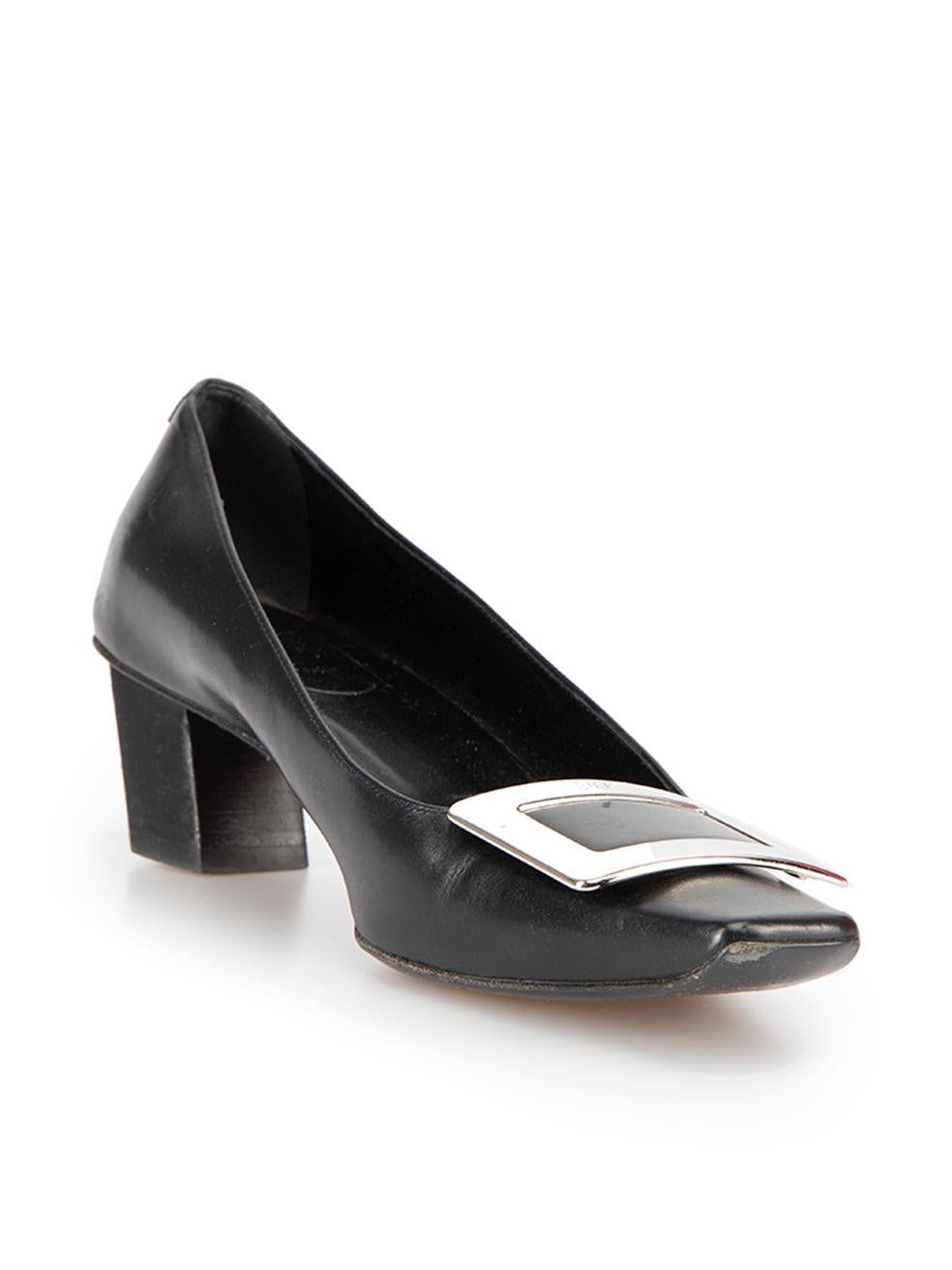 CONDITION is Very good. Minimal wear to pumps is evident. Minimal wear to the leather exterior where scuffs and scratches can be seen. There is also wear to the outsole on this used Roger Vivier designer resale item. This item includes the original