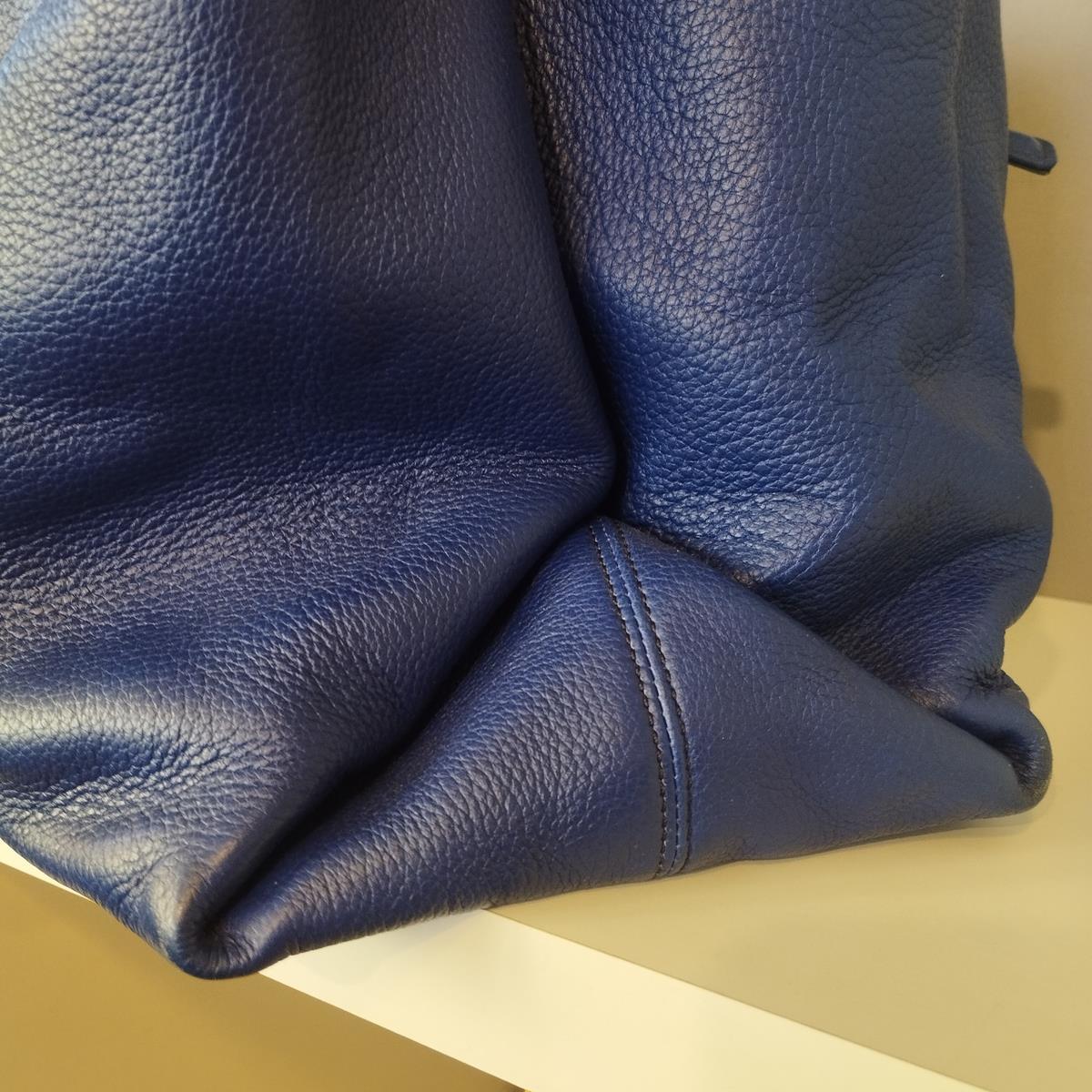 Roger Vivier XXL Blue Shopping Large Soft Bag For Sale 1