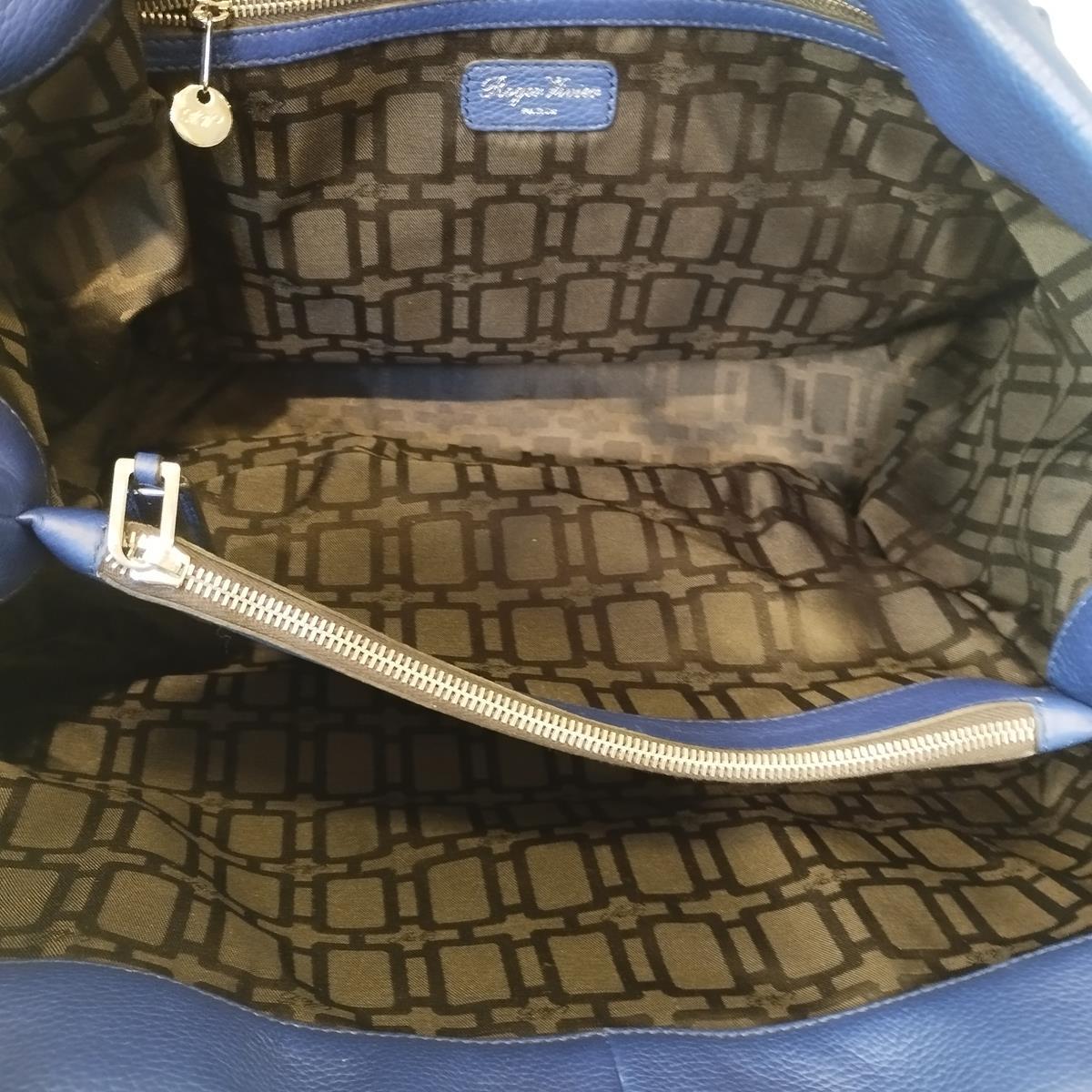Roger Vivier XXL Blue Shopping Large Soft Bag For Sale 4