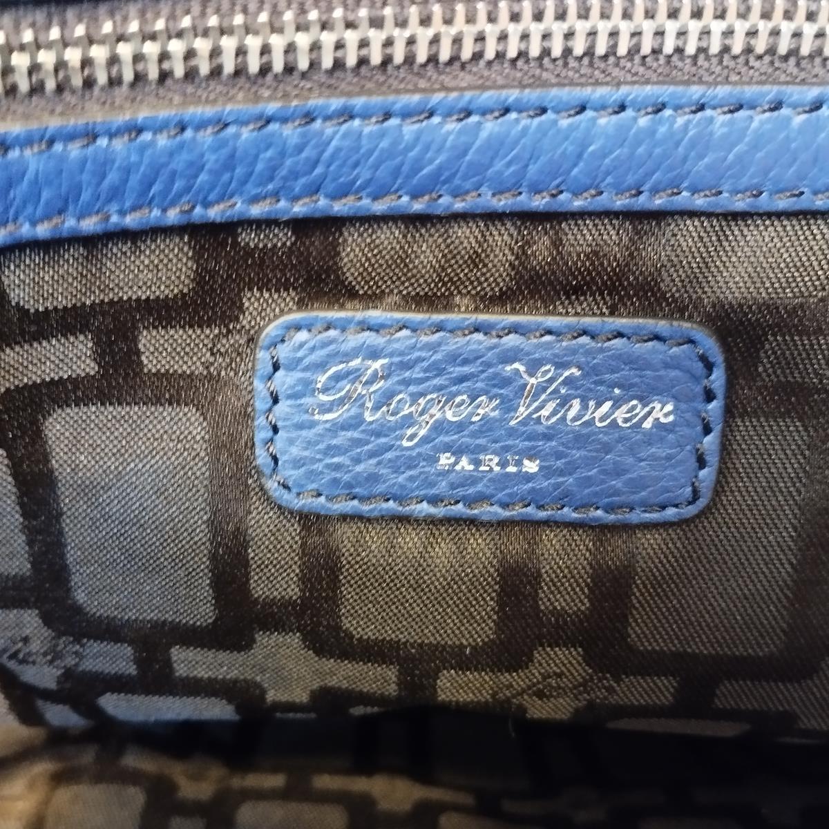 Roger Vivier XXL Blue Shopping Large Soft Bag For Sale 5