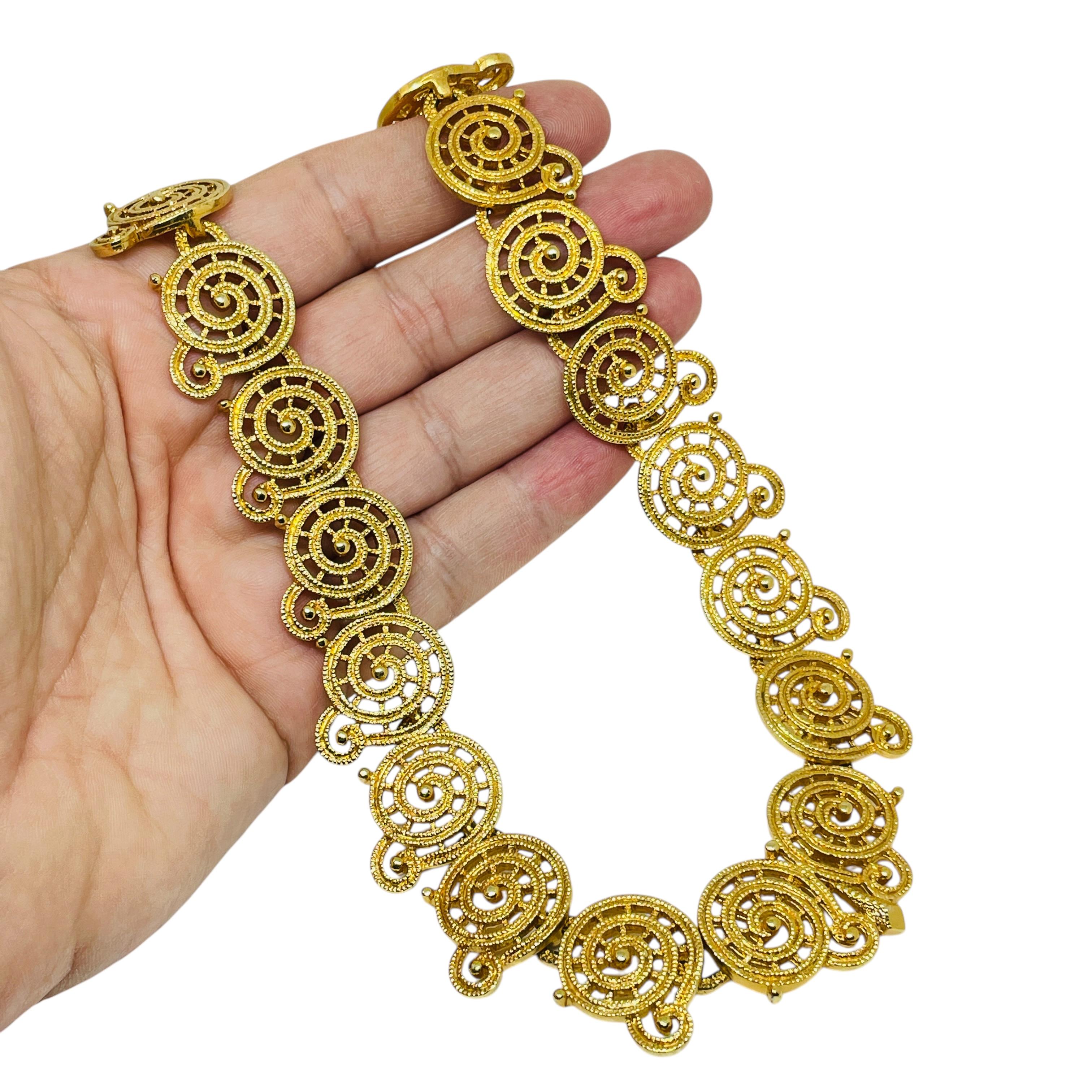 ROGET TM signed vintage gold tone modernist swirl massive choker necklace For Sale 1