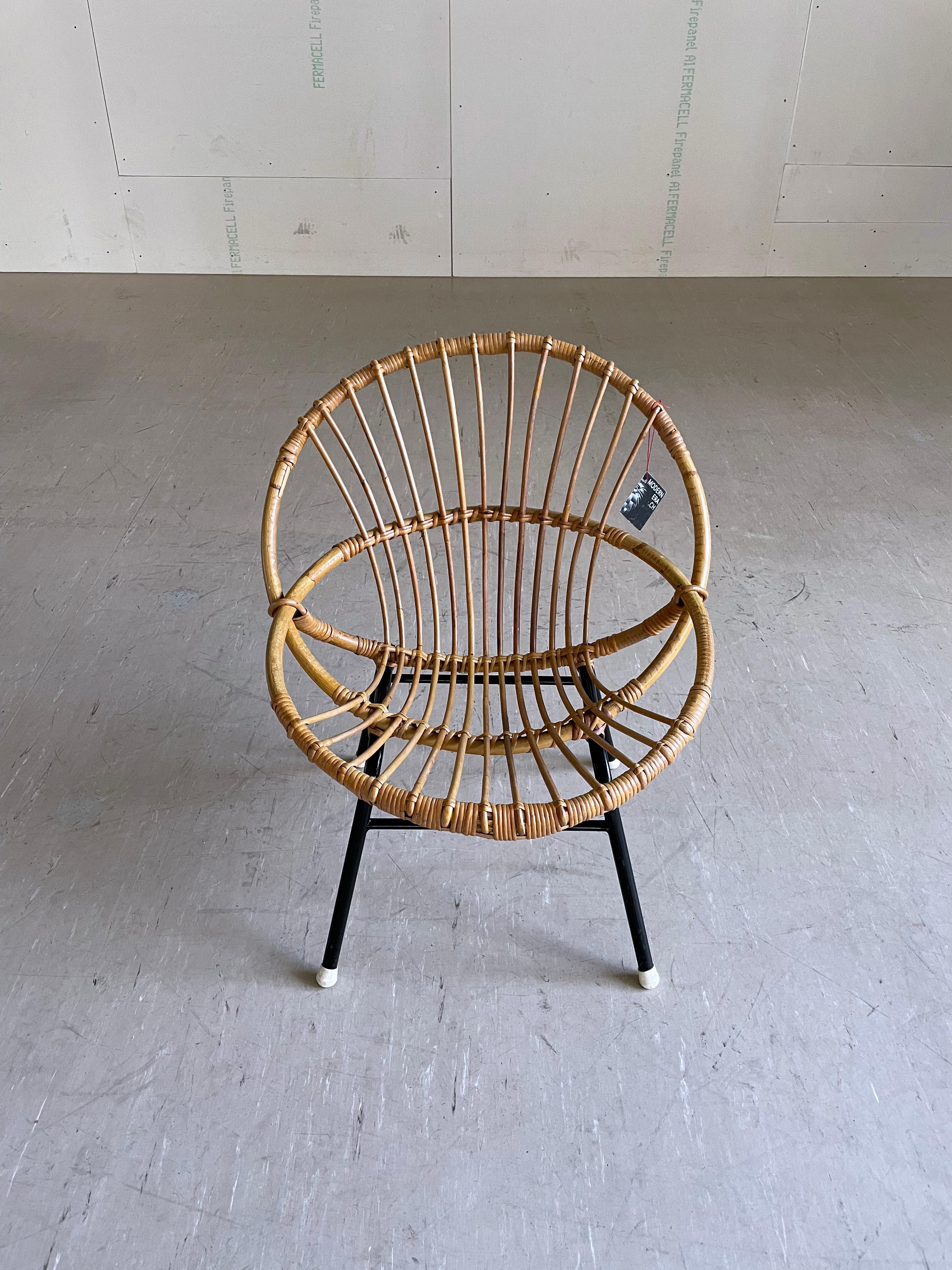 Dutch Rohé Noordwolde rattan child's chair, 1958 For Sale