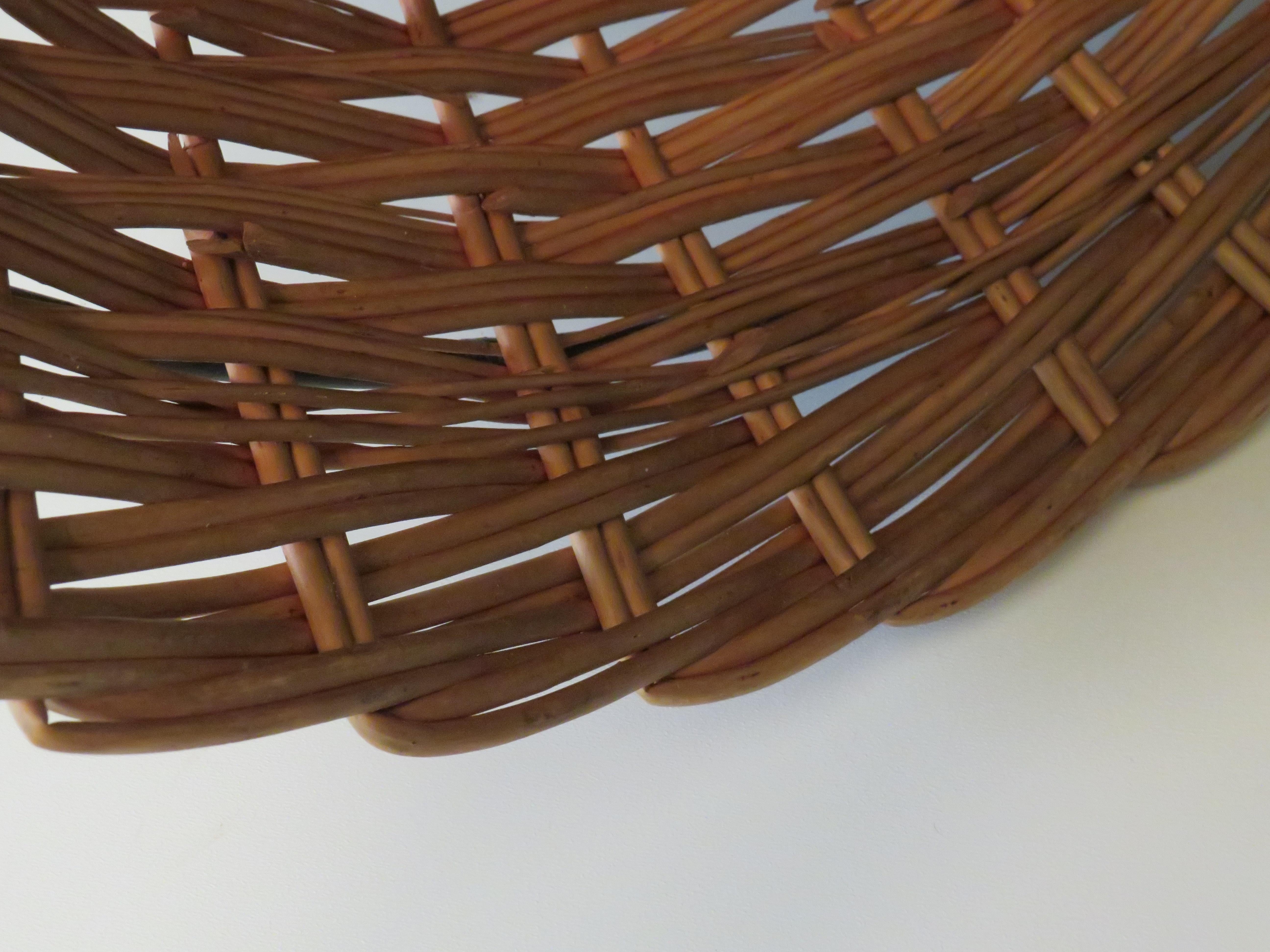 Metal Rohé & Noordwolde, set of 2 wicker display baskets in metal base.