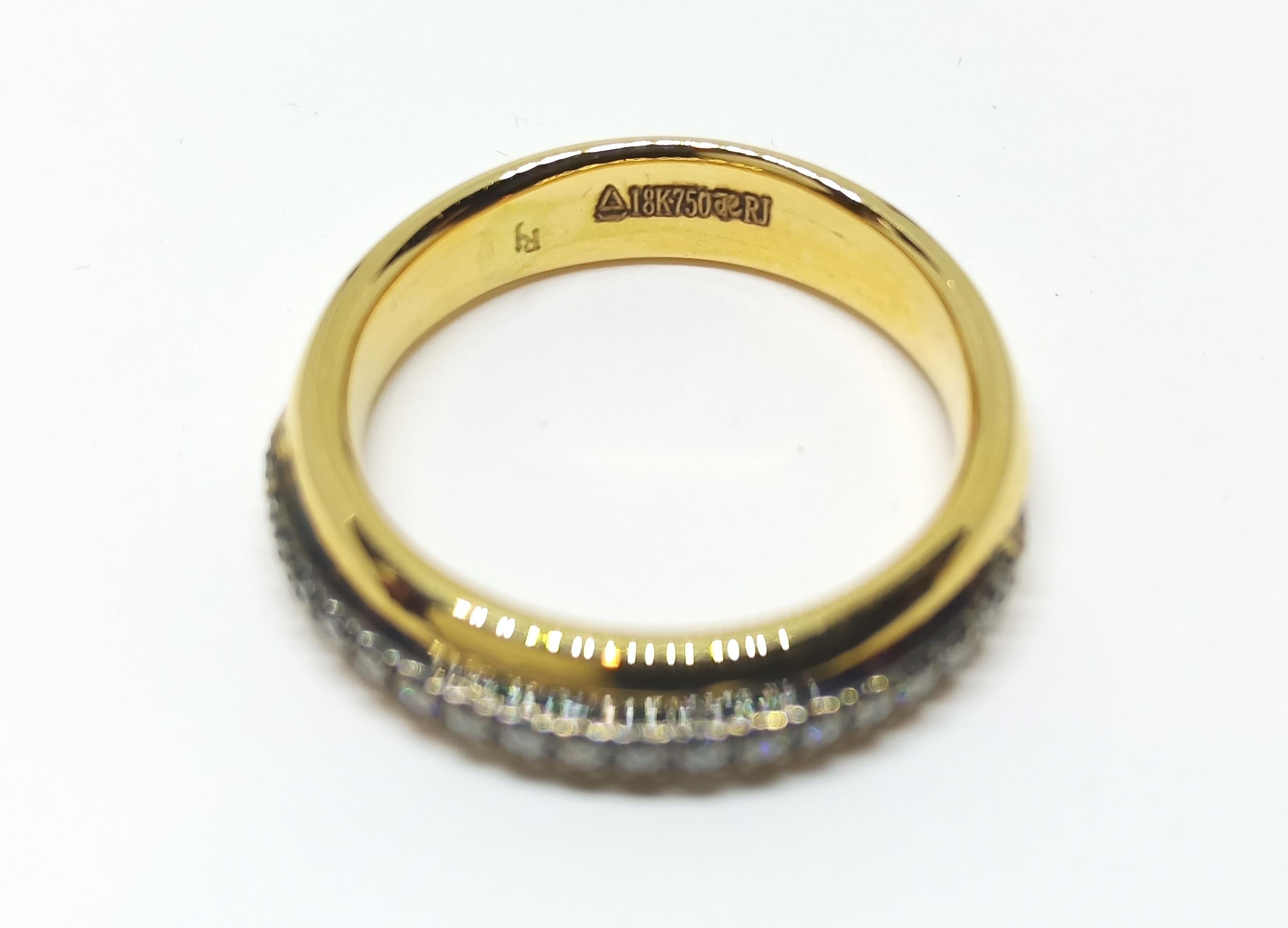 Rohit Jain 18 Karat Yellow Gold One of a Kind Ring Round White Diamond Band Ring In New Condition For Sale In NEW DELHI, IN