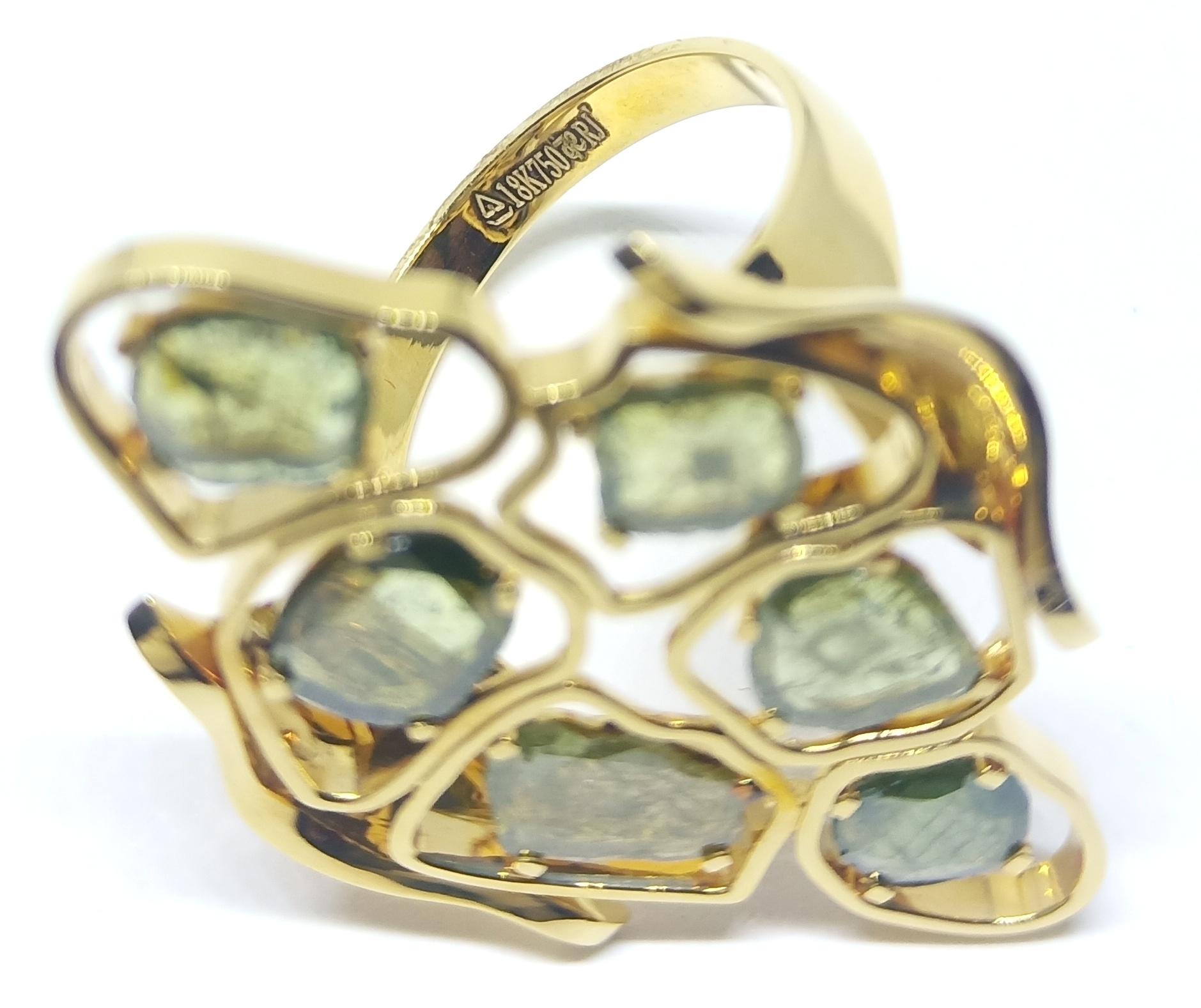 Rohit Jain Green Diamond Slices One of a Kind 18 Karat Green Gold Cocktail Ring In New Condition For Sale In NEW DELHI, IN