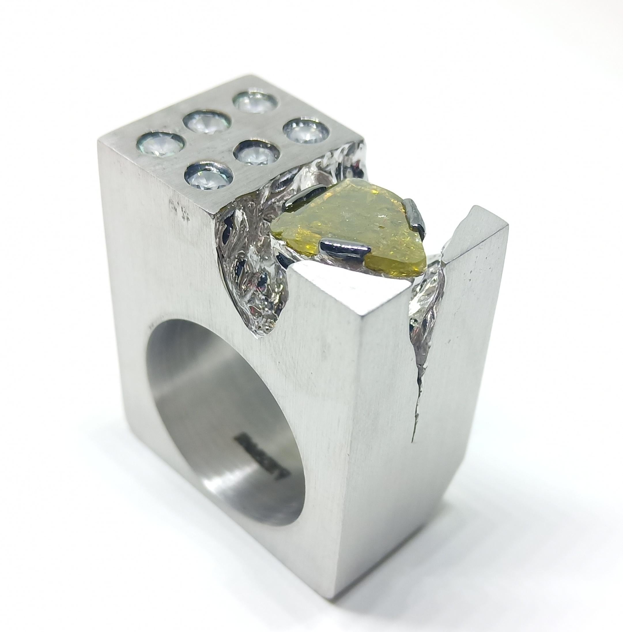 Contemporary Own Your Rare Self with Green and Grey Diamond One of a Kind White Gold Ring For Sale