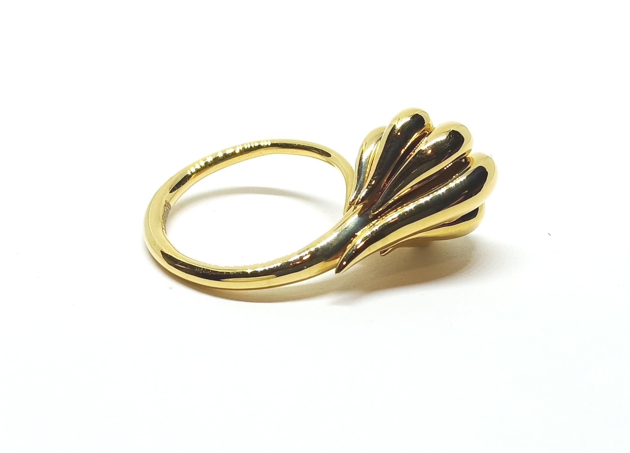 One of a Kind 18 Karat Yellow Gold Ring with Black Rose Cut Diamond For Sale 2