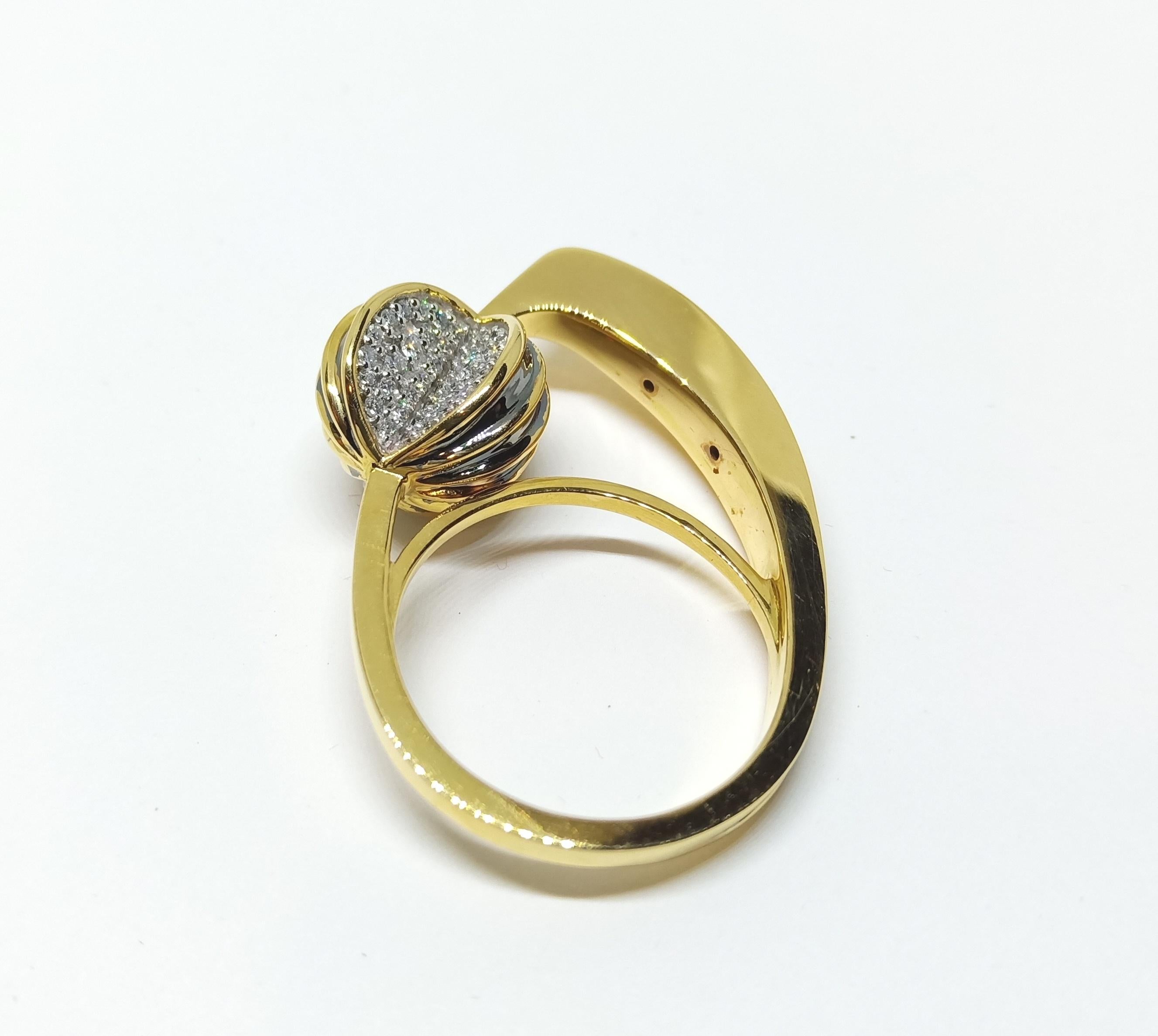 Round Cut One of a Kind 18 Karat Yellow Gold Ring with Round White Diamonds For Sale