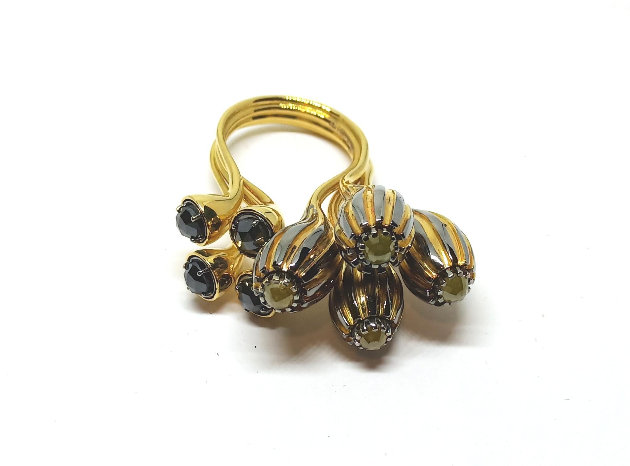 One of a Kind Yellow Black Rose Cut Diamond Yellow Gold Cocktail Ring In New Condition For Sale In NEW DELHI, IN