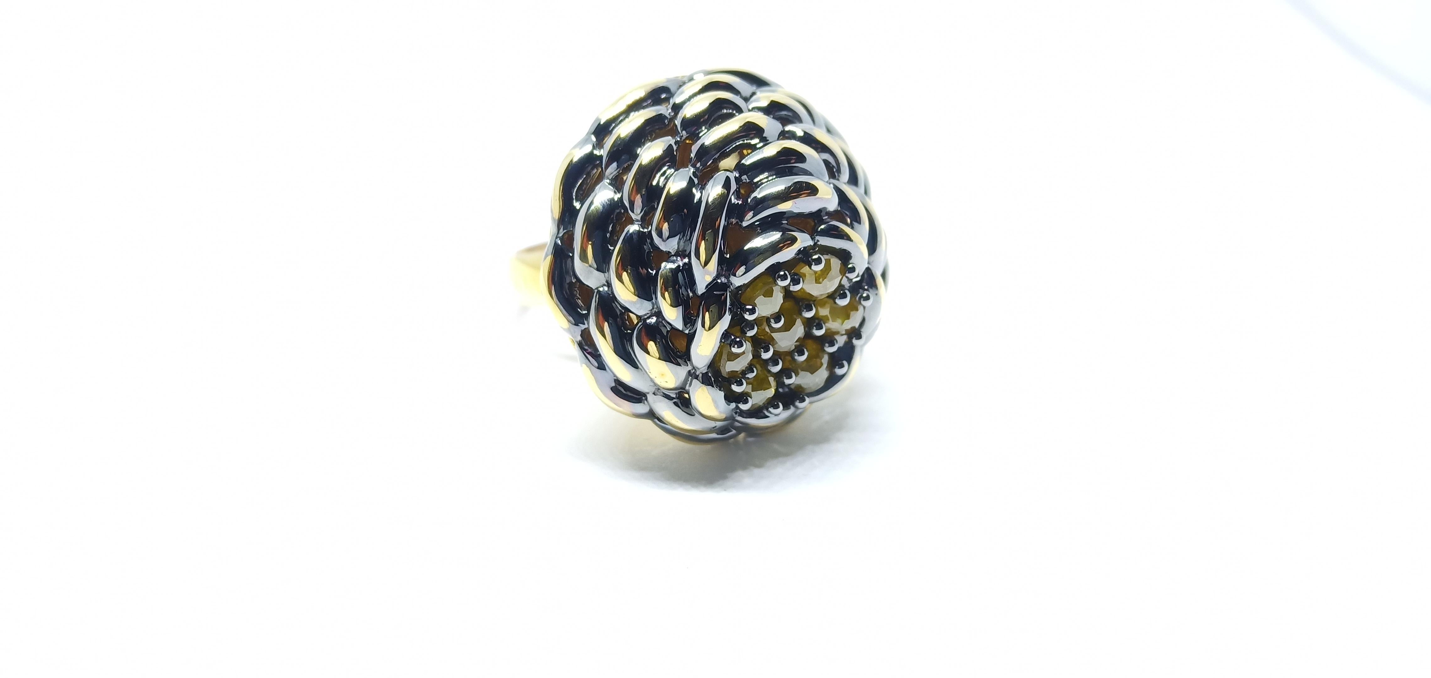 Rose Cut Contemporary One of a Kind Yellow Diamond 18 Karat Yellow Gold Cocktail Ring For Sale