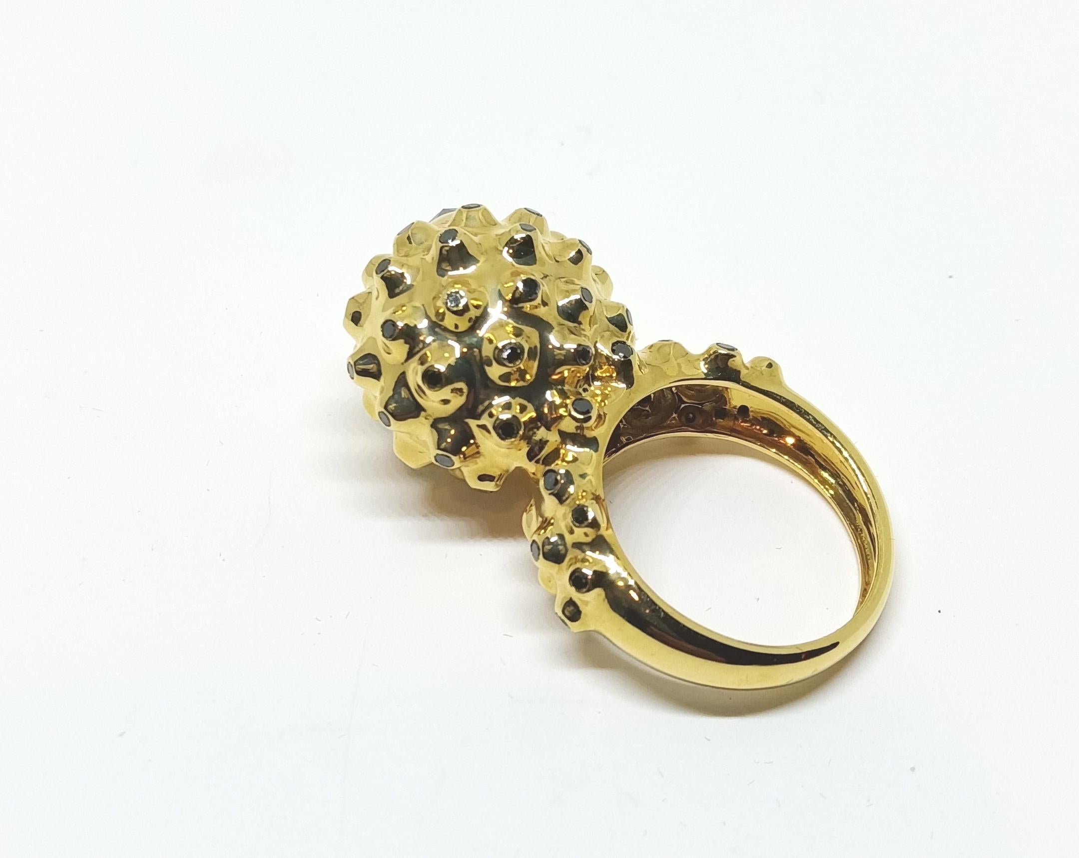 Rose Cut One of a Kind Round Black Diamond  18 Karat Yellow Gold Dome Ring For Sale