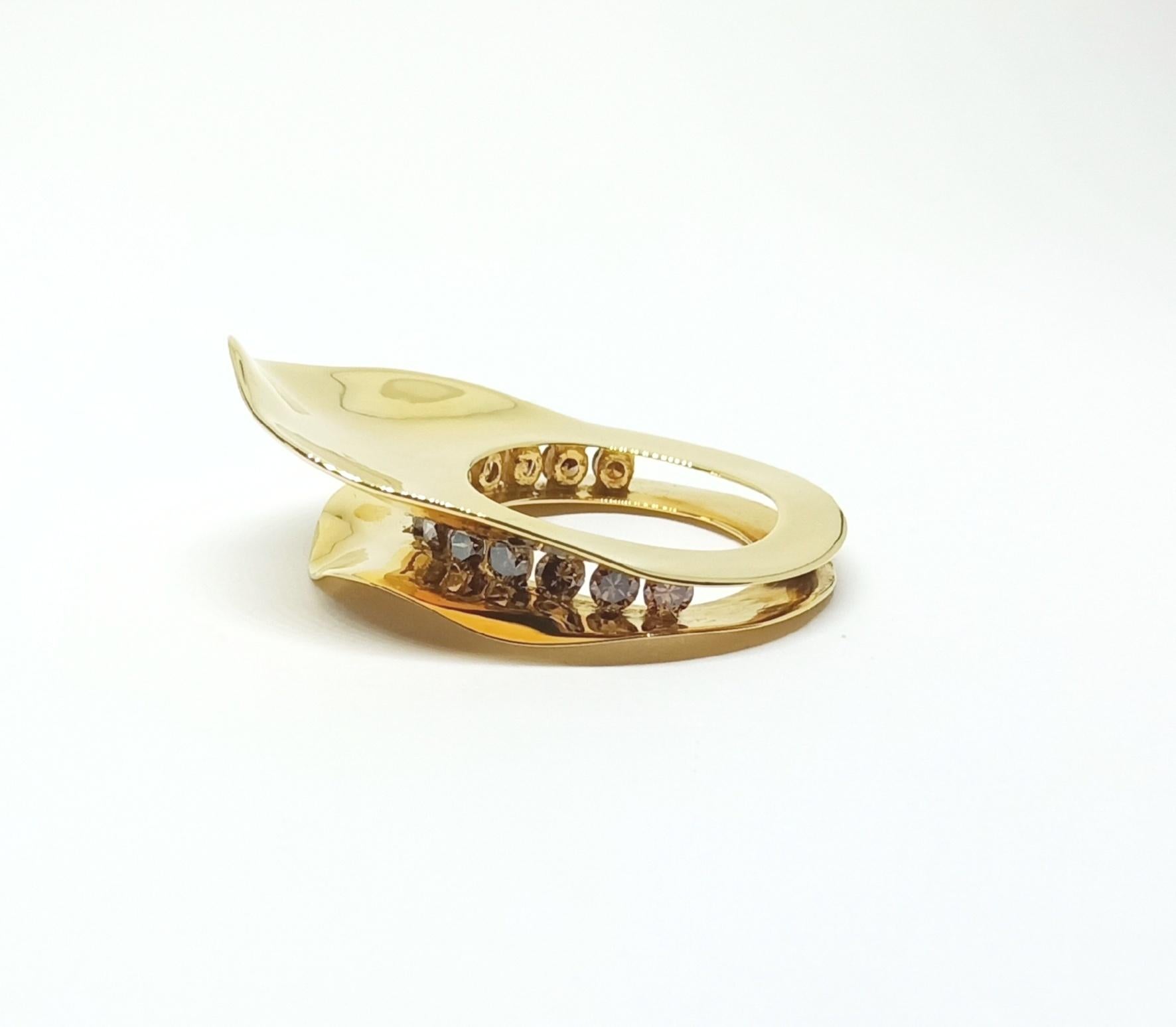 Contemporary Brown Diamond One of a Kind 18 Karat Yellow Gold Cocktail  Ring For Sale 2