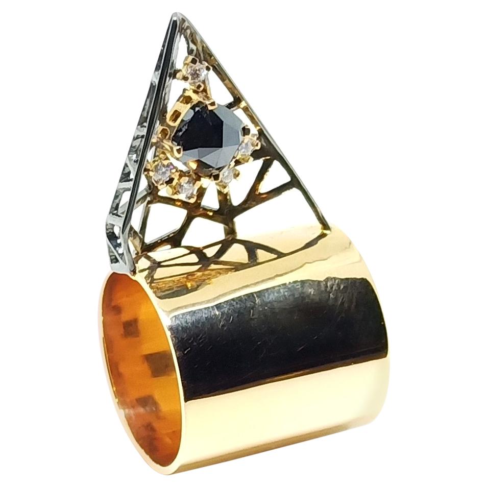 Rohit Jain Round White & Black Rose Cut Diamond 18 Karat Gold Fashion Ring For Sale