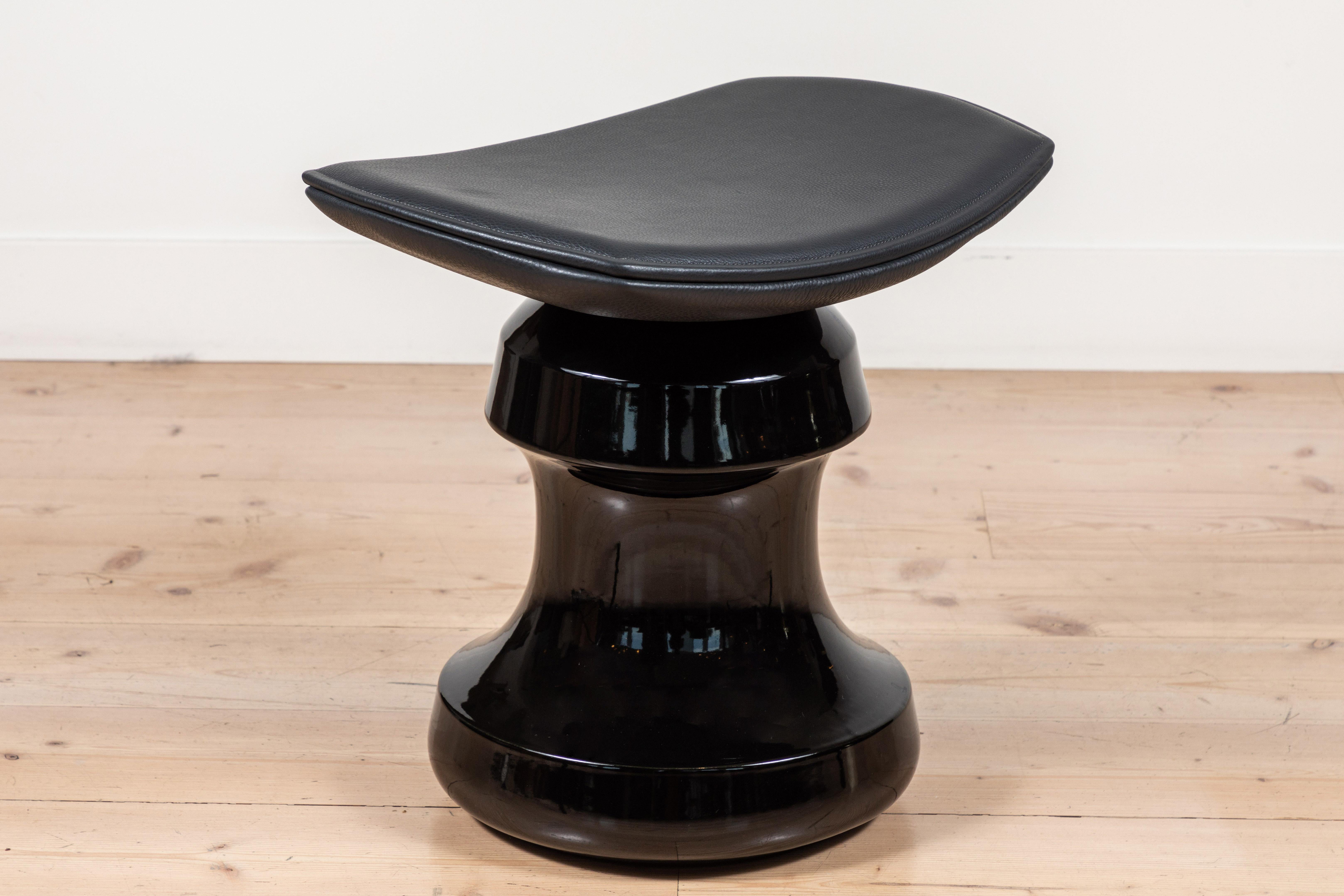 Contemporary Roi Stool by Collection Particuliere