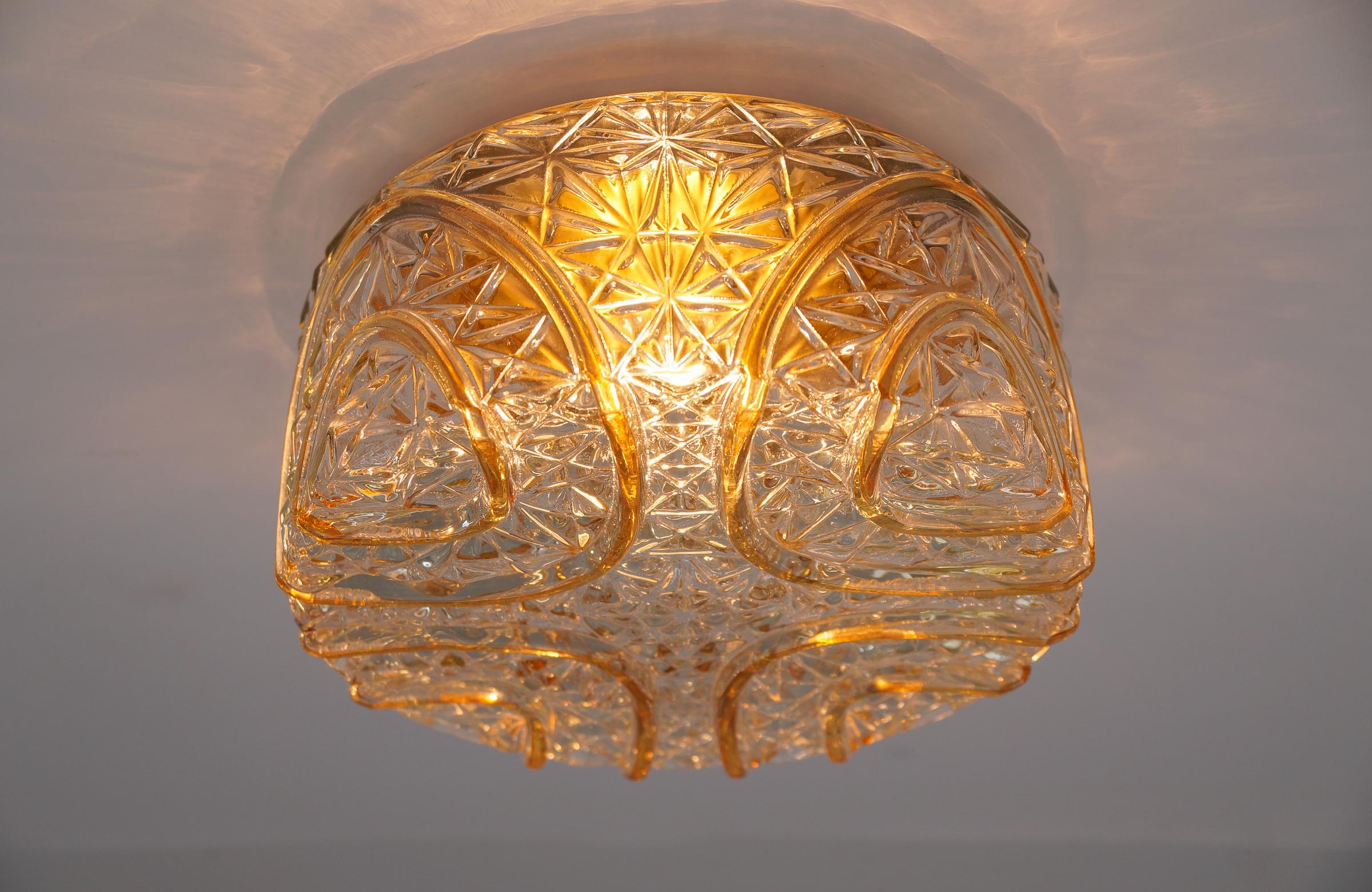 Lampada da incasso Roiund 3D in vetro ambrato di Limburg, Germania 1960 in vendita 1