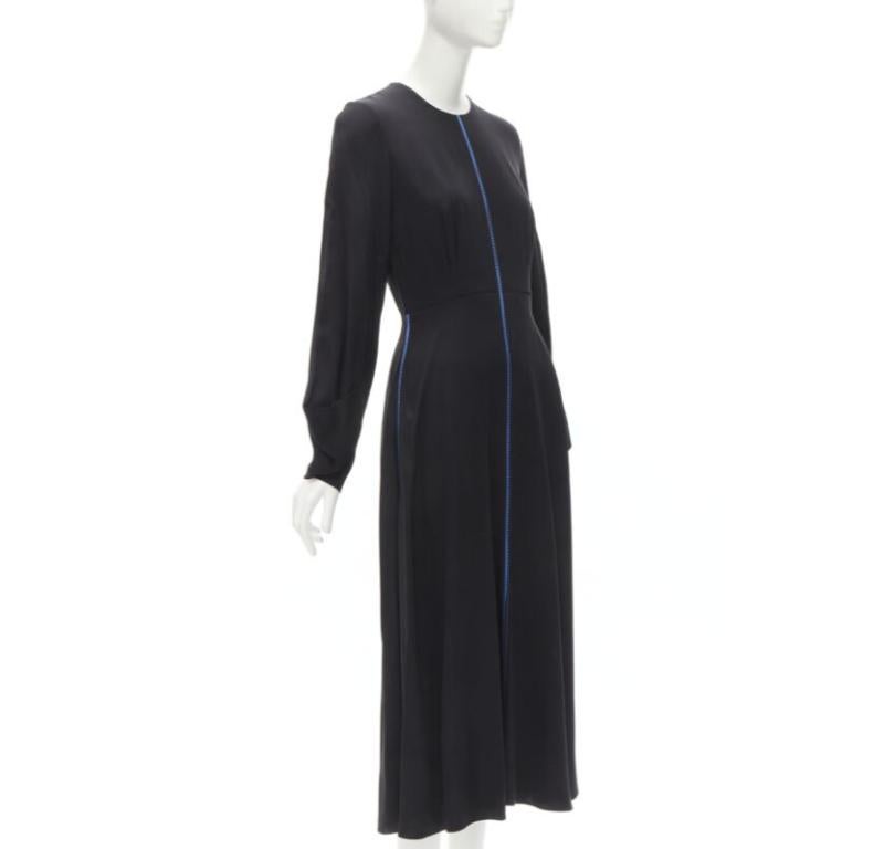 ROKSANDA vestido midi de seda negra azul con detalle de costura y puño acampanado Negro en venta