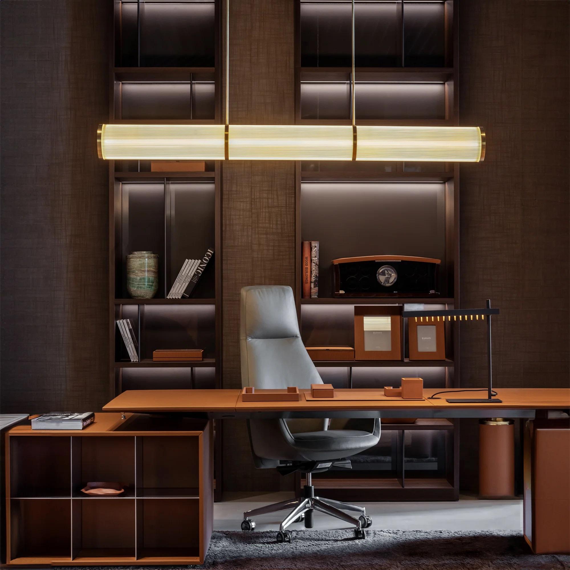 Inglese Lampadario Rokua di Cameron Design House in vendita