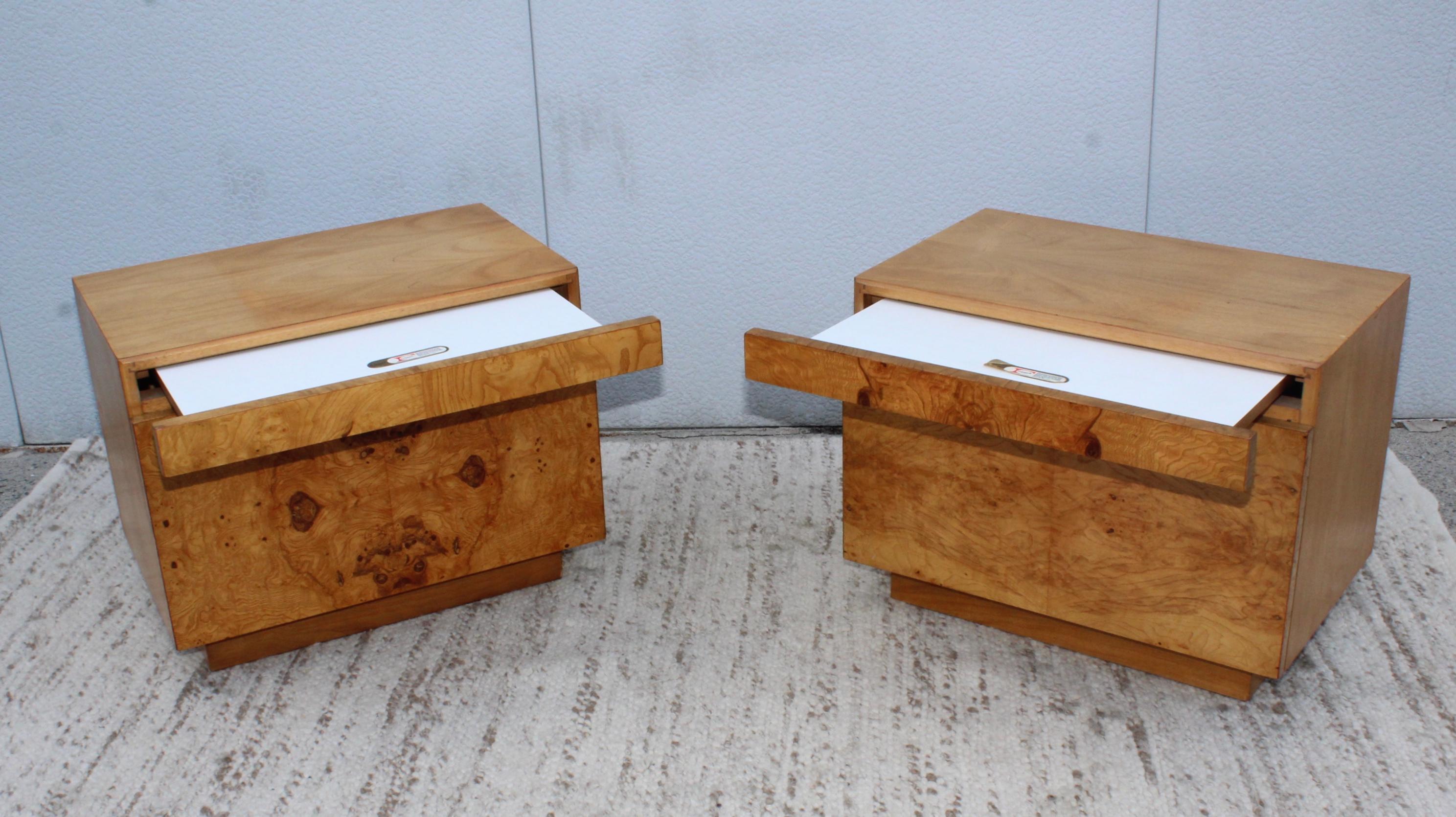 Roland Carter for Lane Mid-Century Modern Burlwood Night Stands 1