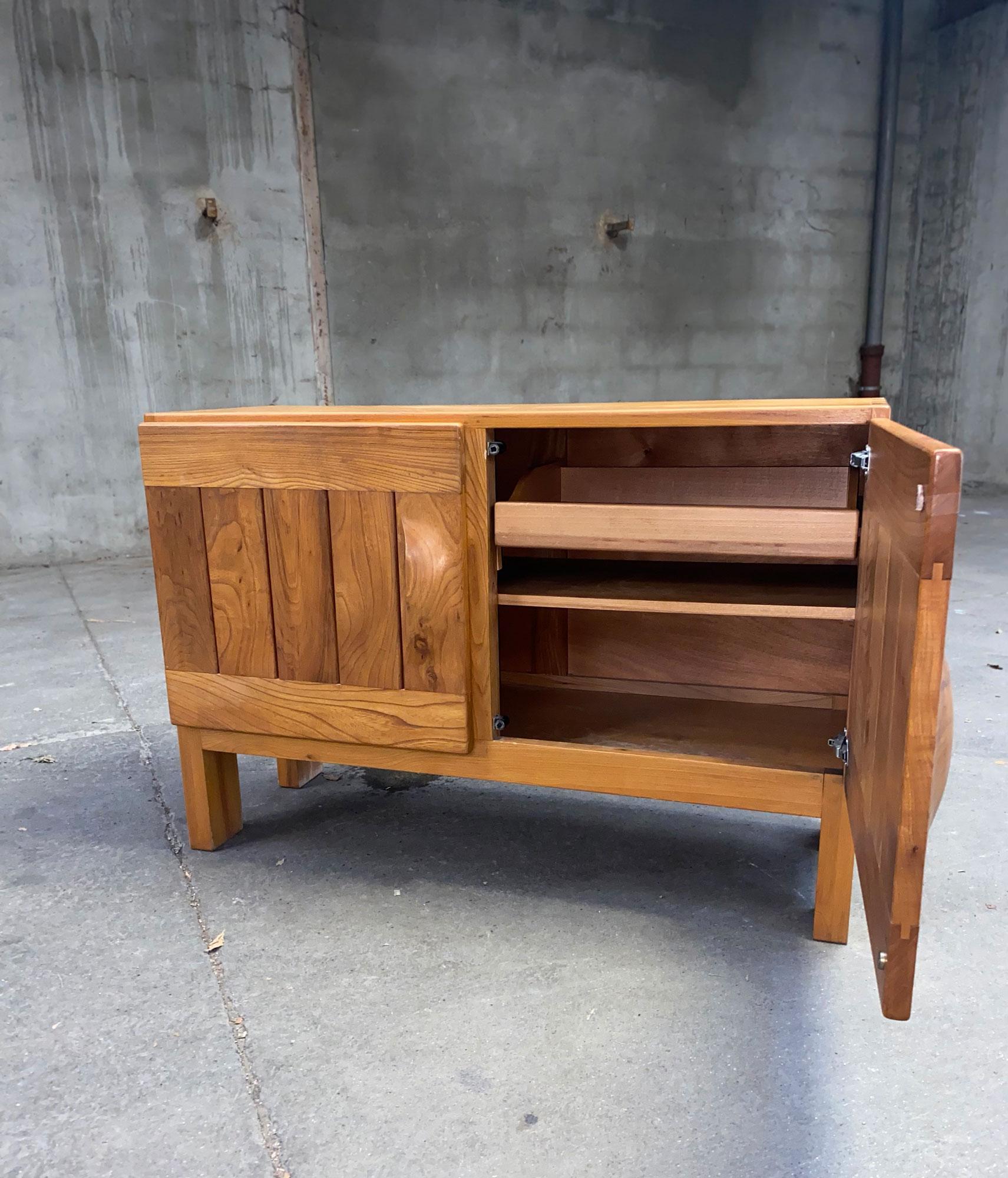 Buffet Roland Haeusler à casque pour l'édition Regain, 1960, France Bon état à Grenoble, FR