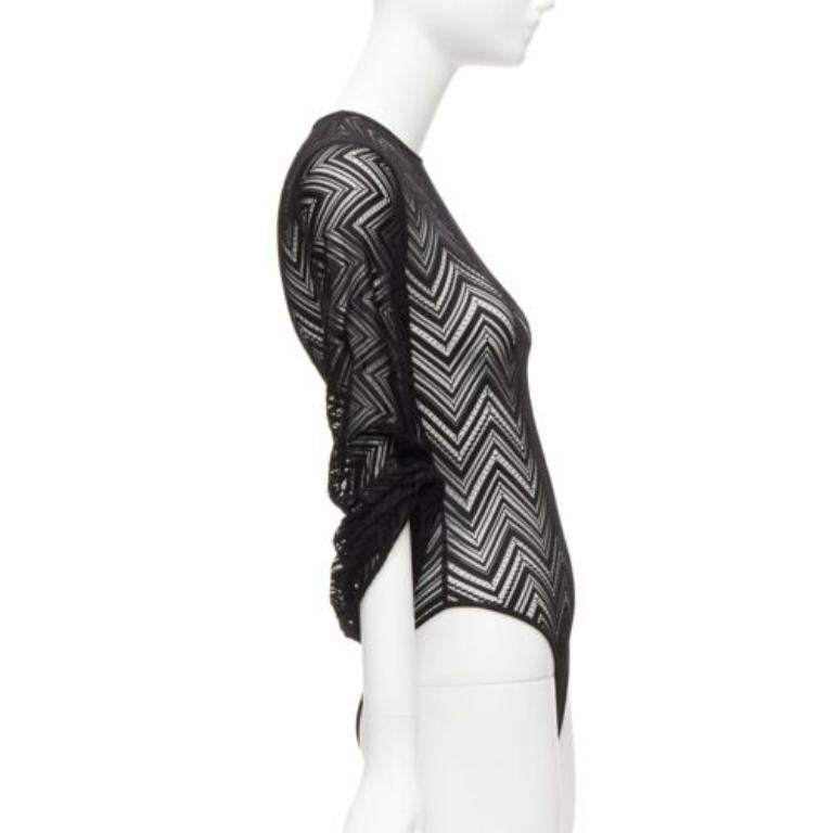 ROLAND MOURET black chevron lattice lace draped charm sleeves bodysuit top XS In Excellent Condition For Sale In Hong Kong, NT