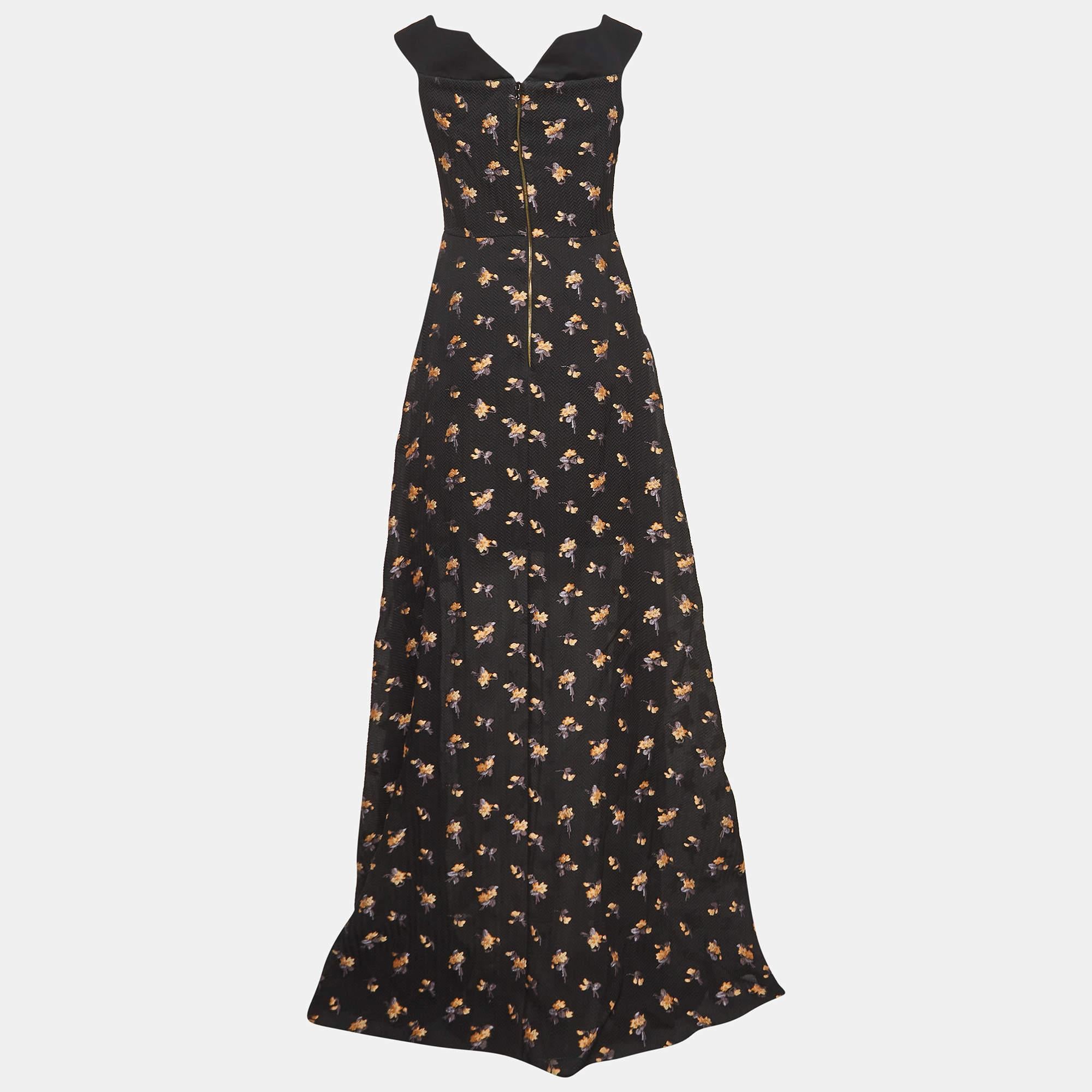 Resplendent elegant and gorgeous this gown defines it all. Flaunting a floor length silhouette this gown is beautified using stunning details and a stylish neckline. Wear it with statement accessories and a defining clutch.