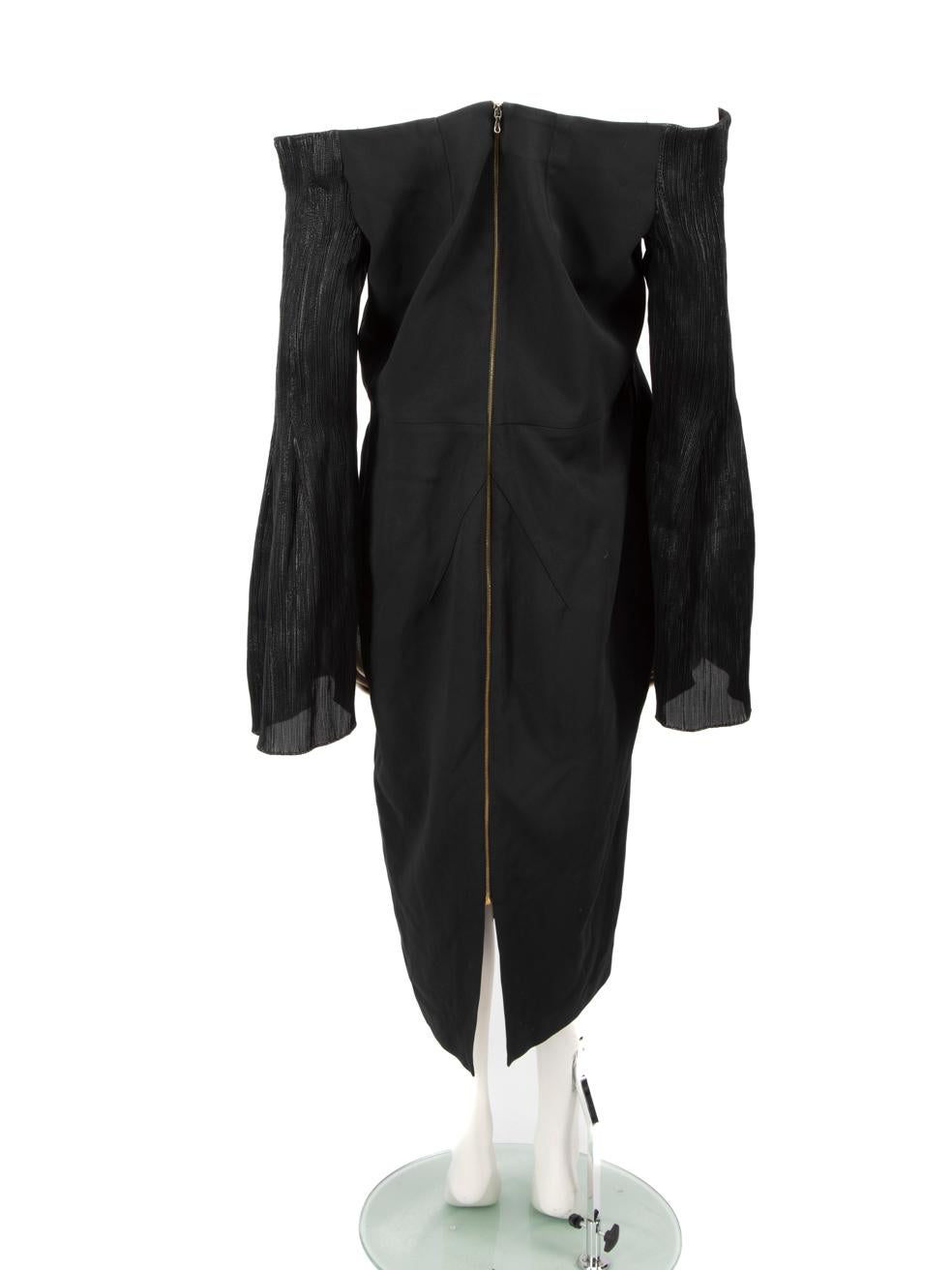 Roland Mouret Black Metallic Off Shoulder Dress Size 4XL In Good Condition For Sale In London, GB