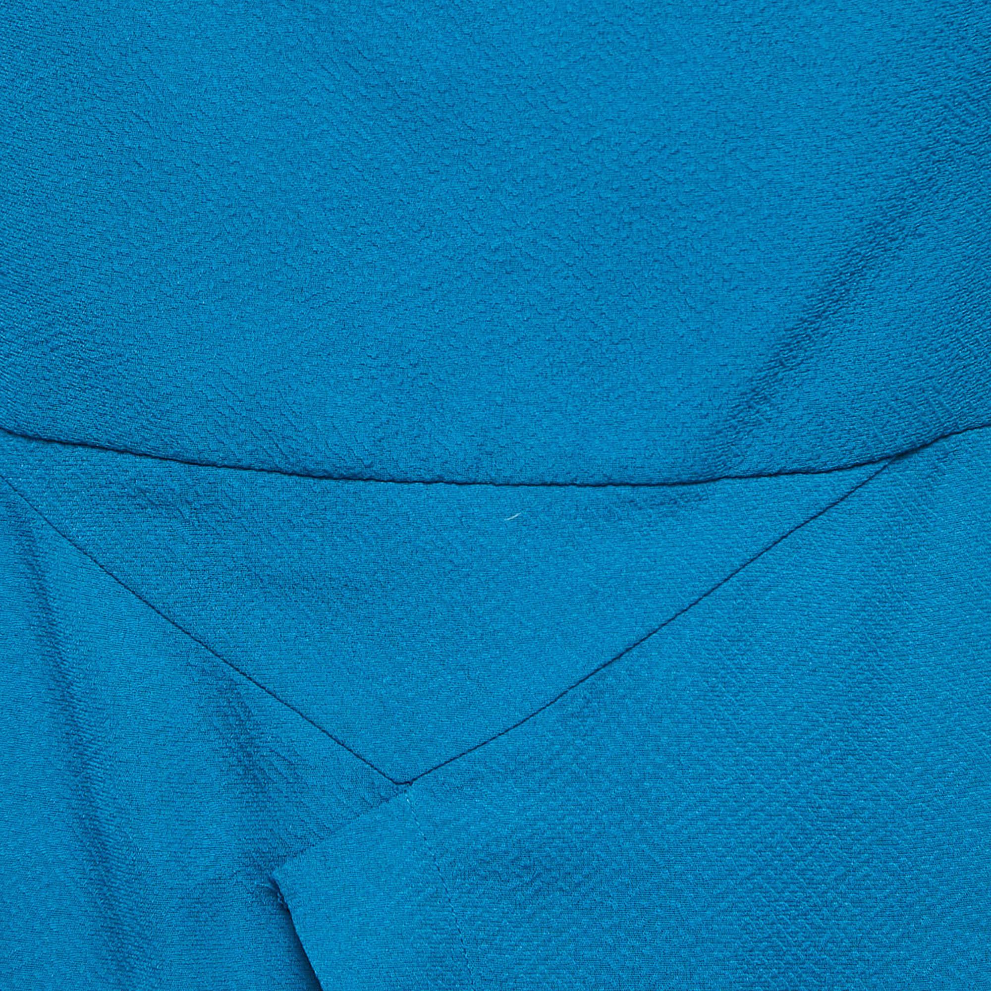 Roland Mouret Blue Textured Crepe Flared Blouse M In Good Condition For Sale In Dubai, Al Qouz 2
