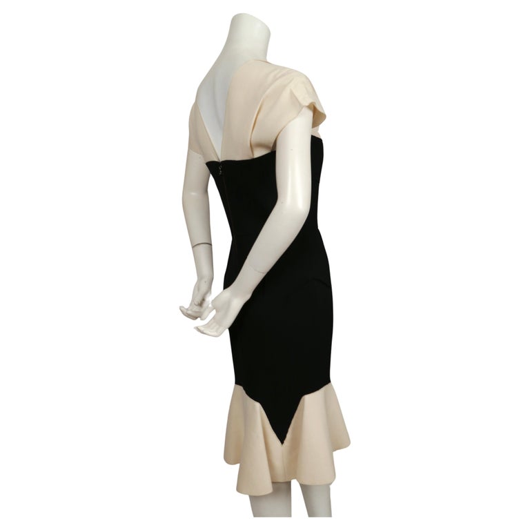 roland mouret grey dress roland mouret CAPE SLEEVE EMBELLISHED GOWN $2050 SZ US 4 UK 8