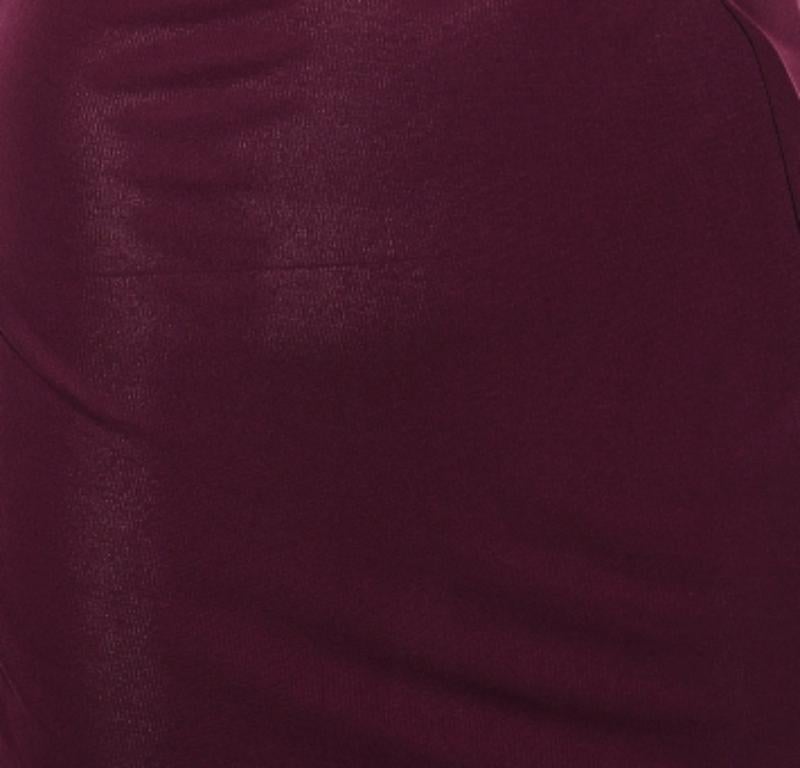 Porta nel tuo guardaroba una grazia, un portamento e un'eleganza senza fine investendo in questo abito di ottima fattura. Disegnato alla perfezione, questo splendido pezzo di Roland Mouret eleverà sicuramente il tuo aspetto per la giornata! È stato
