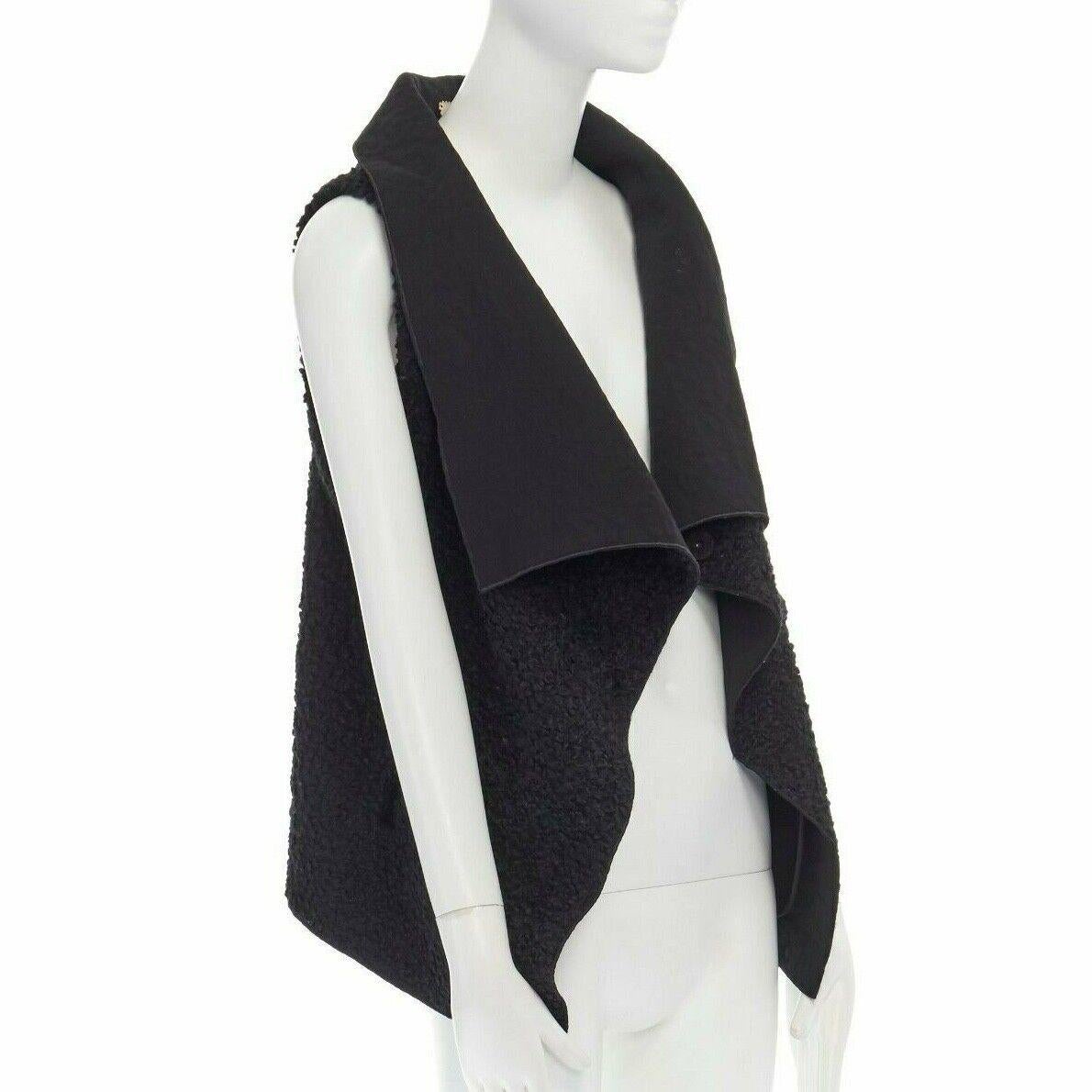 ROLAND MOURET RM wool mohair blend draped collar sleeveless vest jacket US6 M
Reference: CC/CECG00202
Brand: Roland Mouret
Material: Wool
Color: Black
Pattern: Solid
Closure: Button
Extra Details: Wool, mohair, polyamide. Black. Textured wool outer.