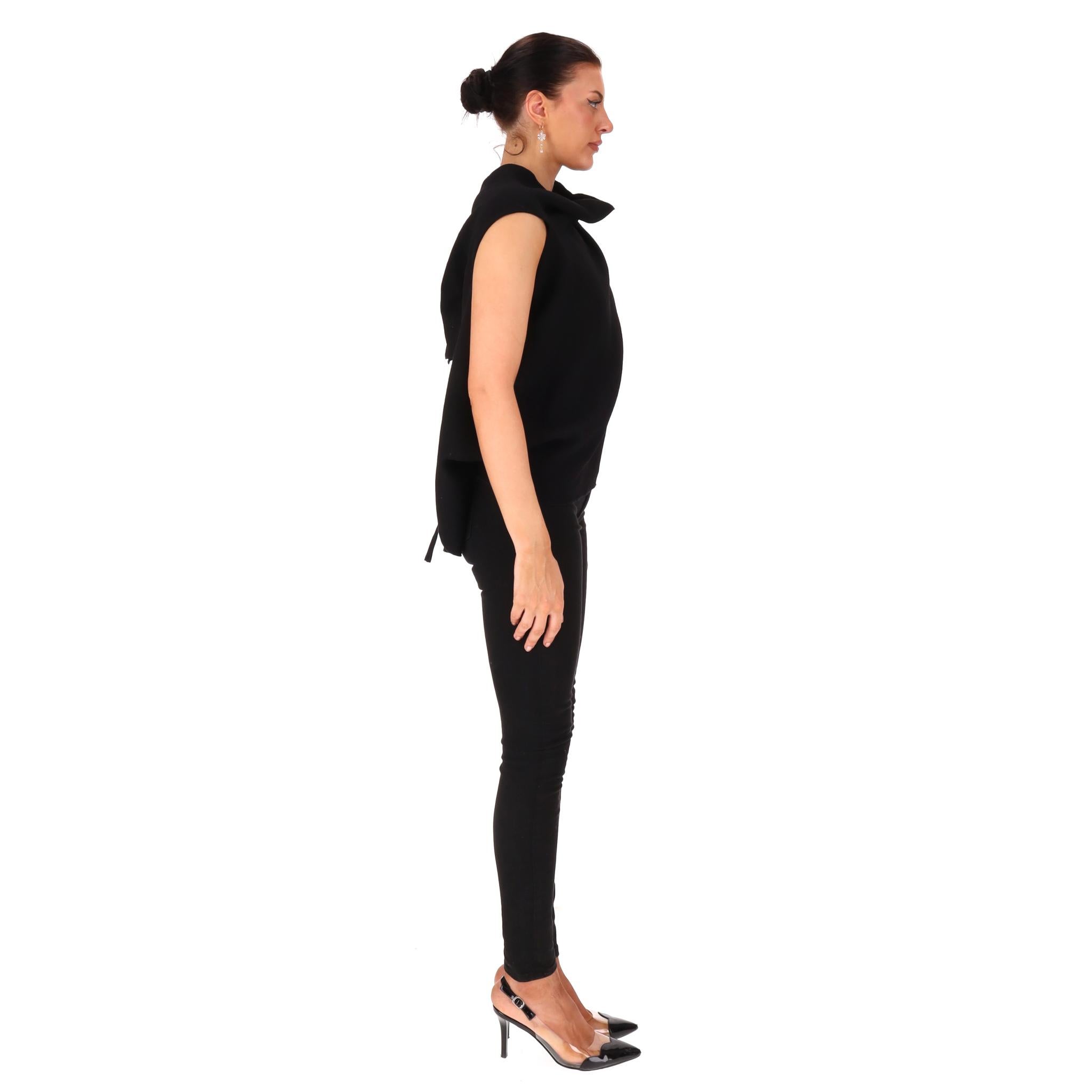 Roland Mouret Wool Top With Tie-Up Semi-Open Back Detail For Sale at ...