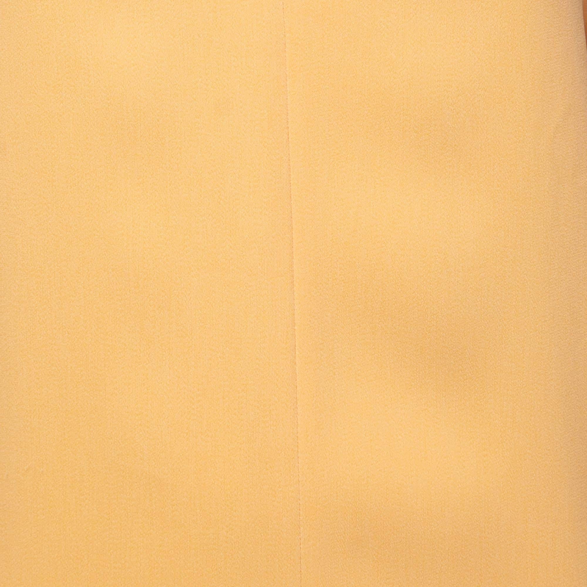 Roland Mouret Yellow Crepe Off-Shoulder Belted Conway Dress M In New Condition For Sale In Dubai, Al Qouz 2