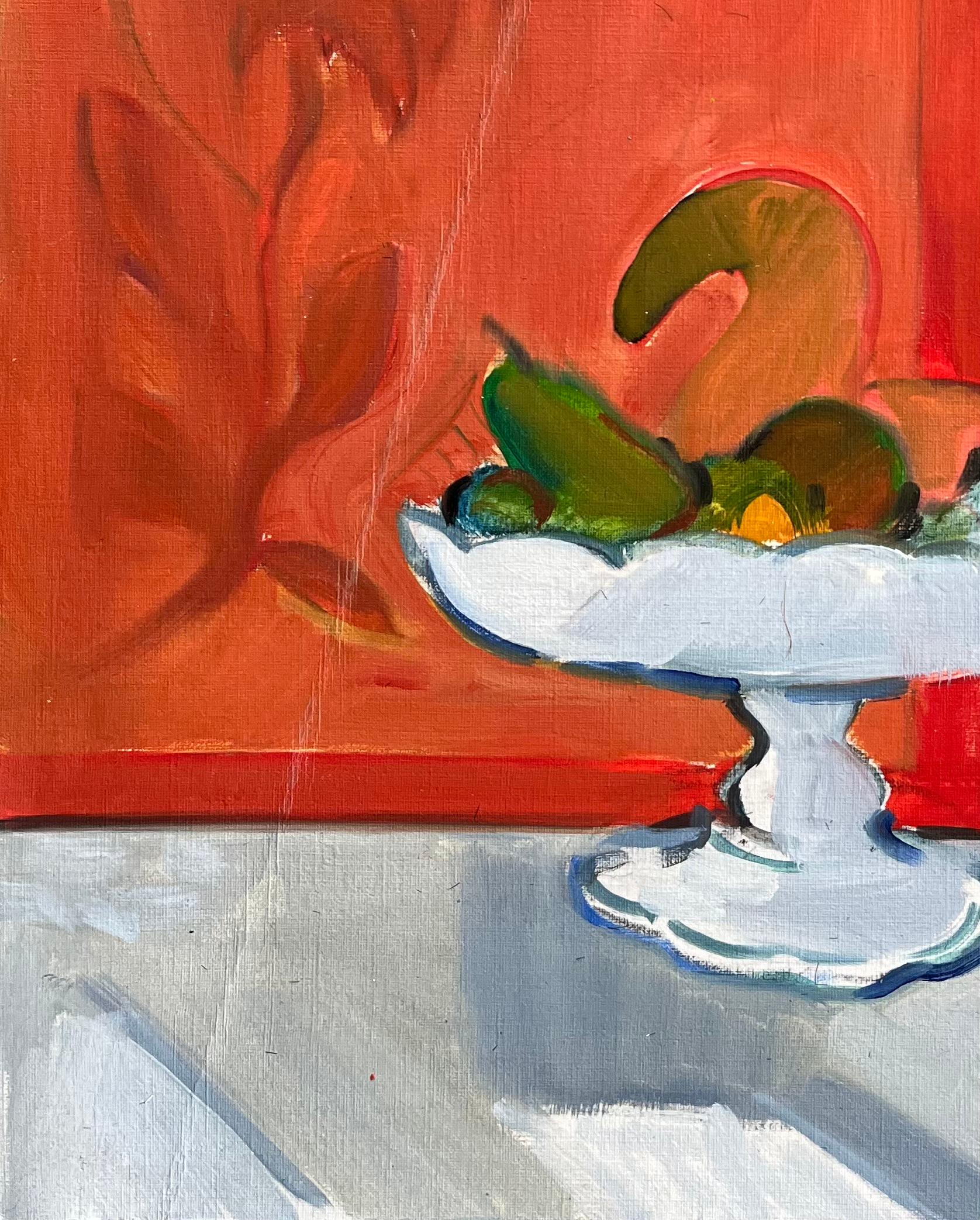 Bodegón con frutero y peras sobre fondo rojo vivo - Abstract Painting Rojo de Roland Pichard