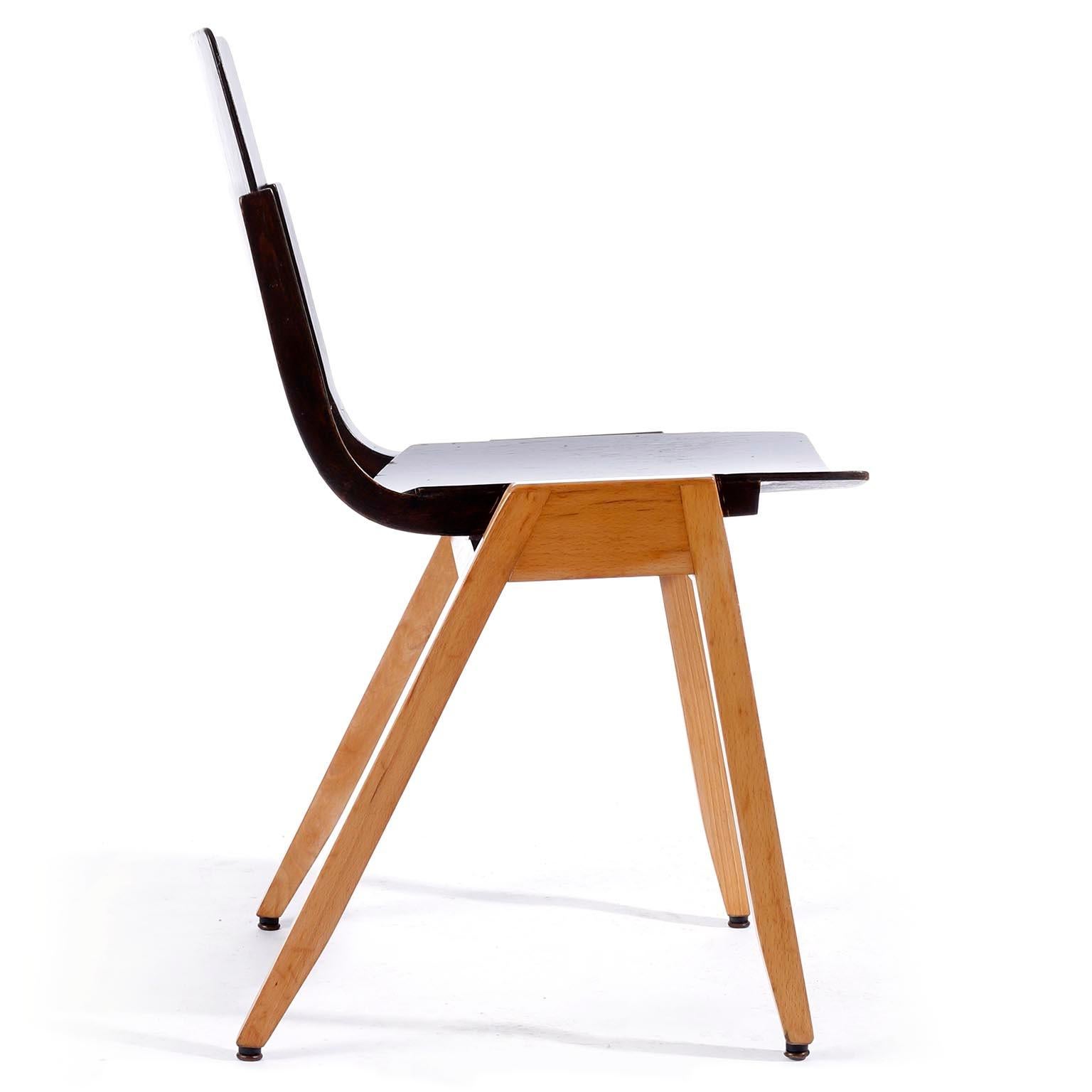 Bois Roland Rainer, ensemble de quatre chaises empilables P7, en hêtre bicolore, Autriche, 1952 en vente